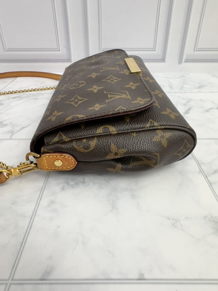 LIKE NEW - Louis Vuitton Monogram Favorite Bag MM