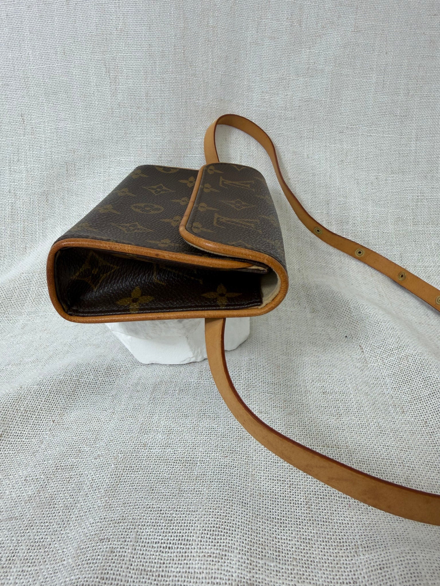 Louis Vuitton Monogram Flourentine Pochette Belt Bag