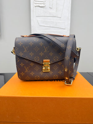 Louis Vuitton Monogram Pochette Metis Handbag