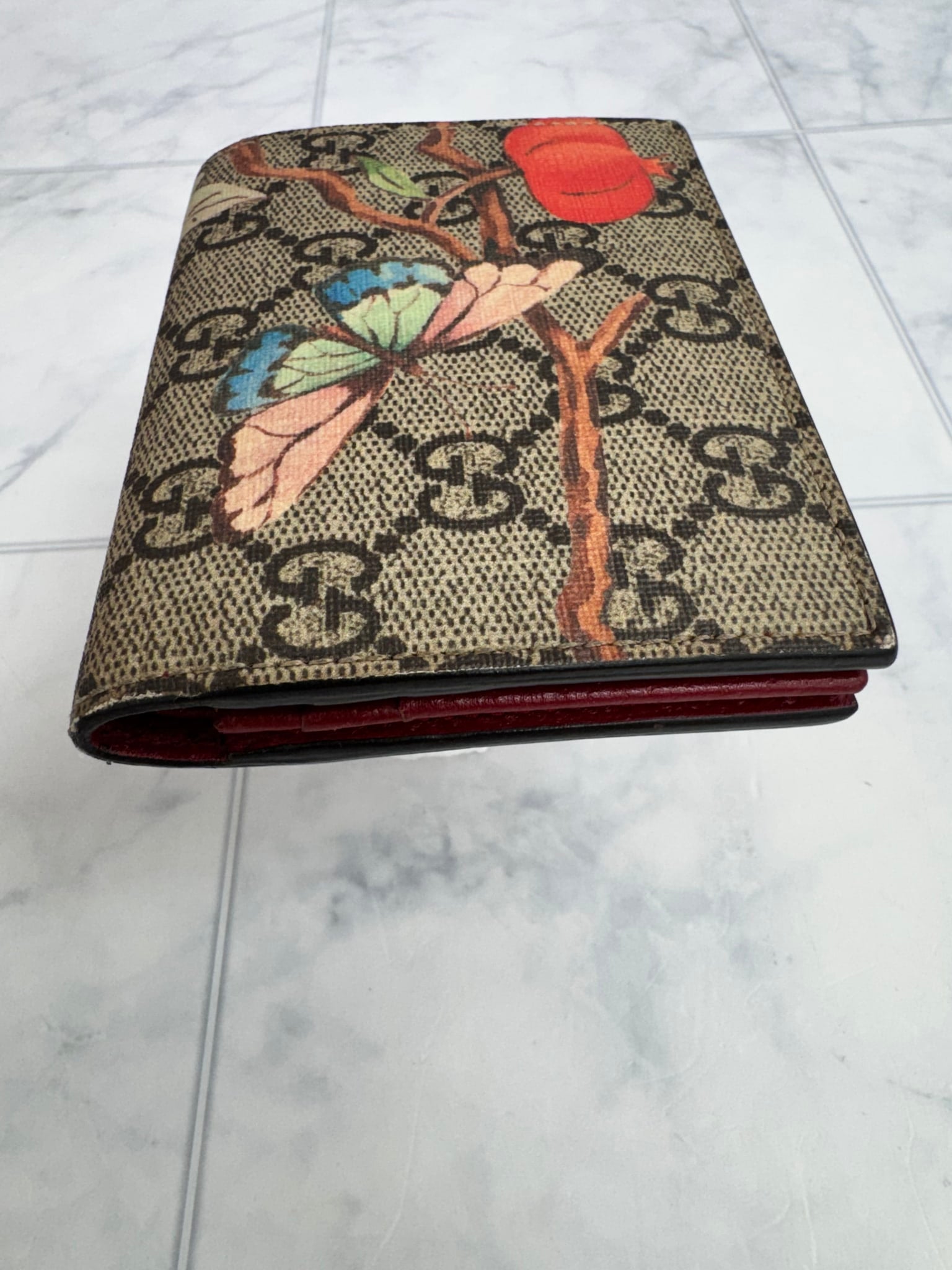 Gucci GG Supreme Tian Bifold Card Case