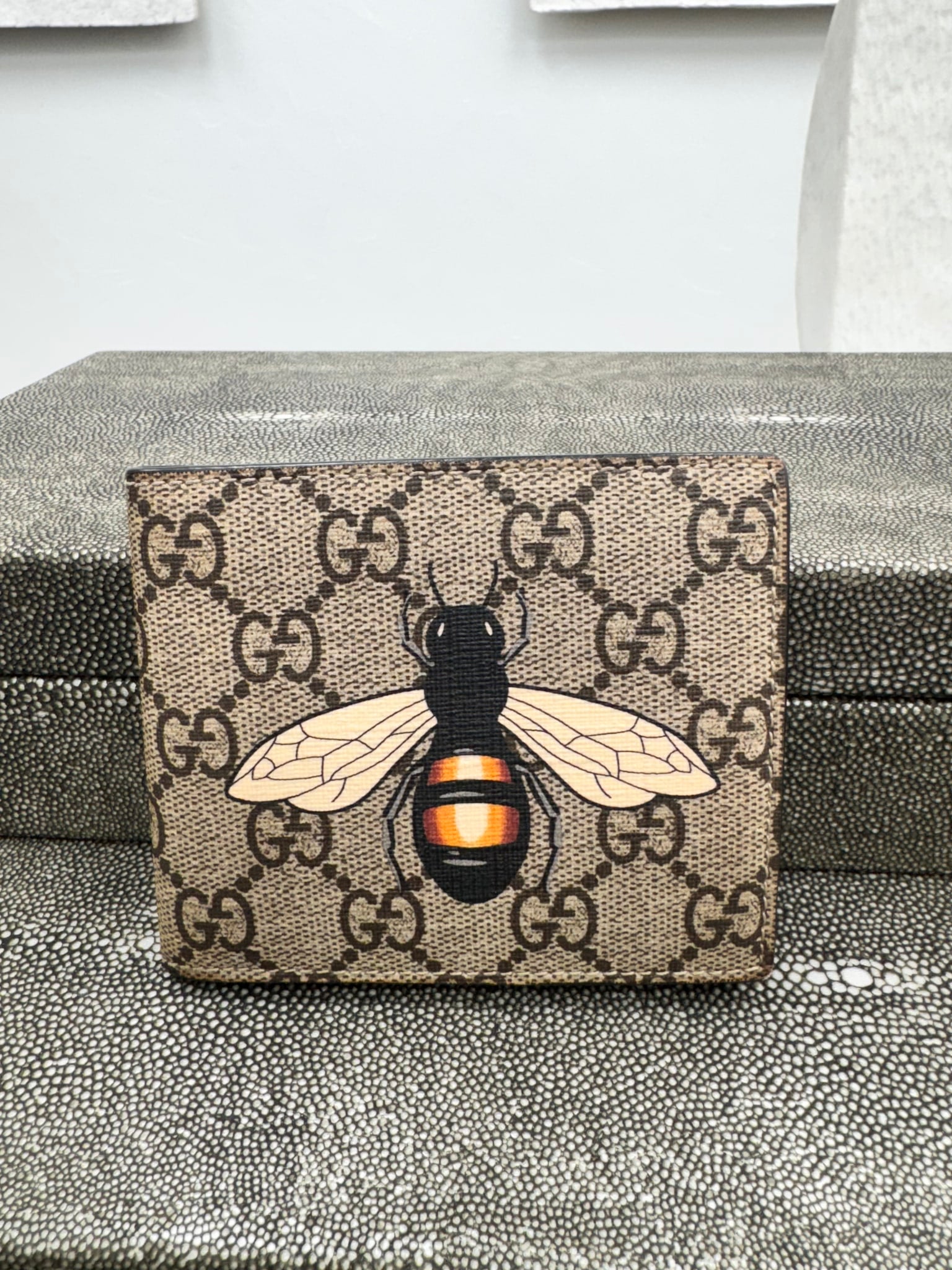Gucci GG Supreme Bee Bifold Wallet