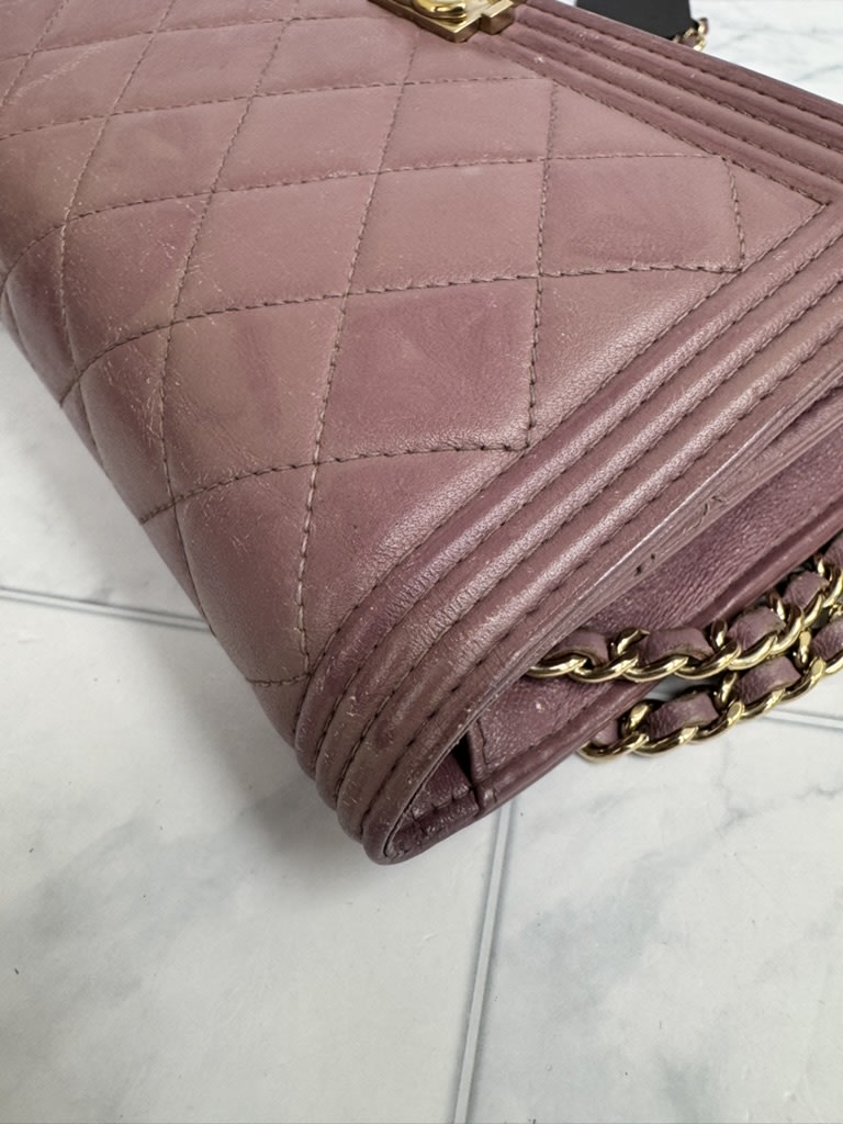 Chanel Dusty Rose Diamond Quilted Leather Boy Wallet On A Chain