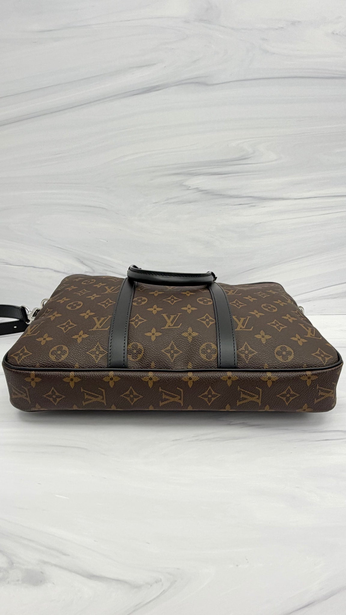 LIKE NEW - Louis Vuitton Monogram Porte Documents Voyage PM