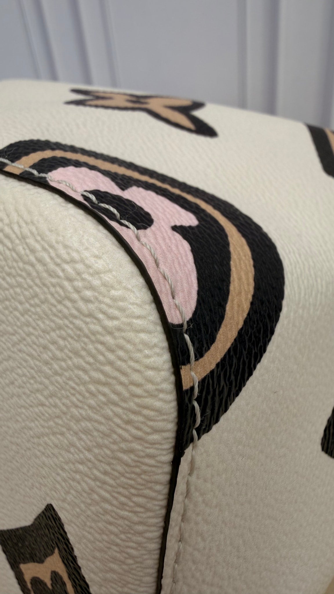LIKE NEW - Louis Vuitton Cream Multicolor Monogram Giant NeoNoe MM