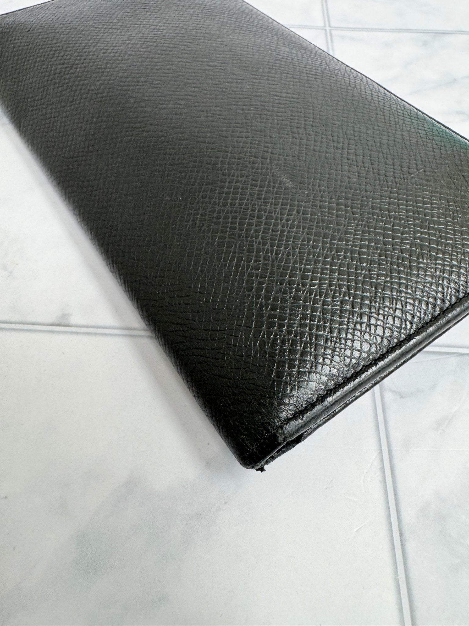 Louis Vuitton Brazza Wallet Taiga Leather
