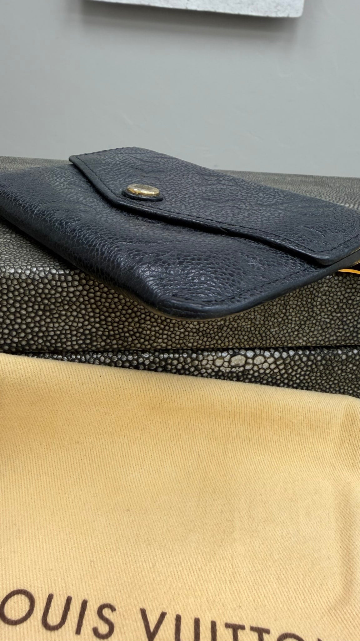 Louis Vuitton Black Empreinte Leather Pochette Cles