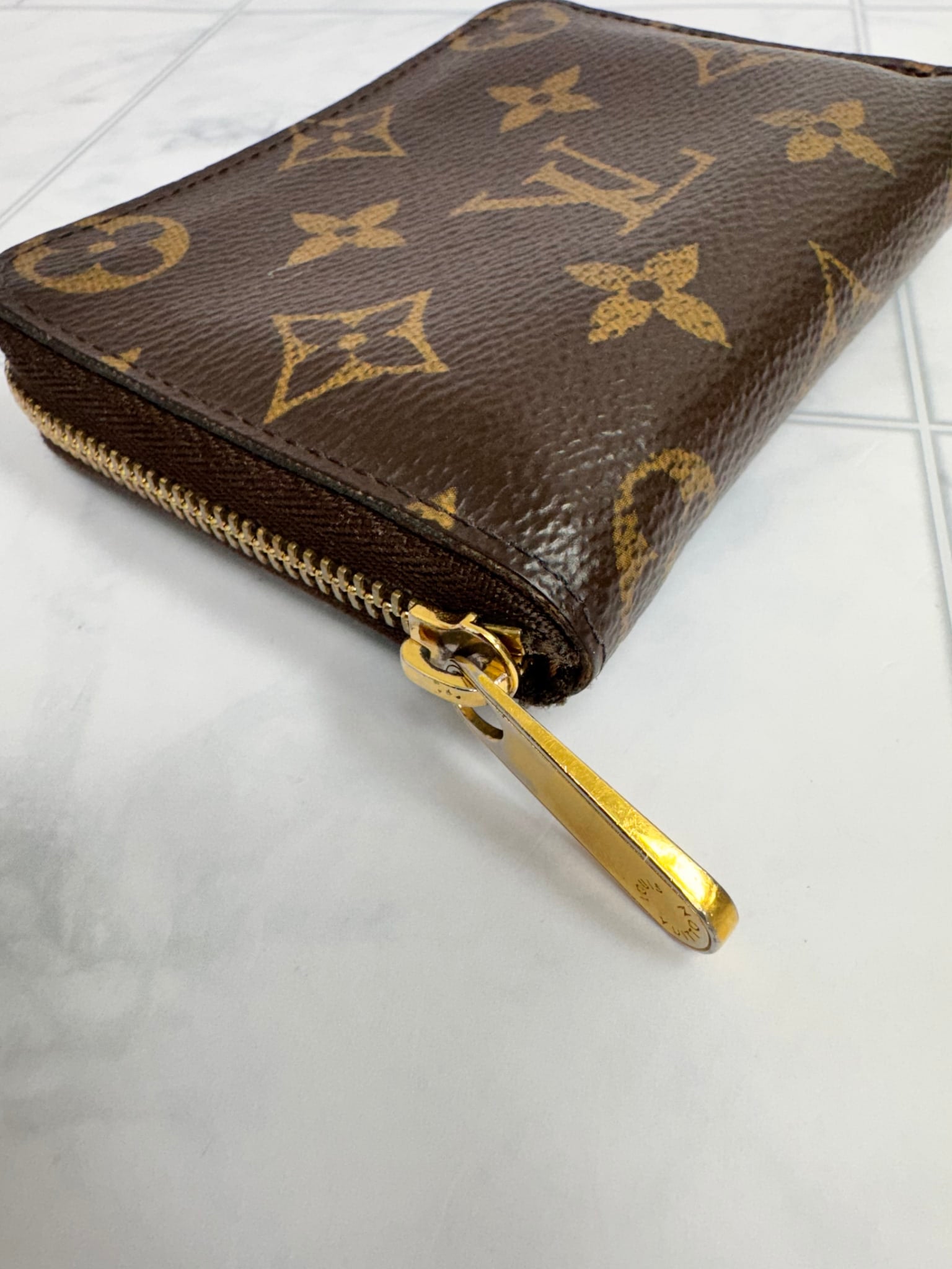 Louis Vuitton Monogram Zippy Coin Purse