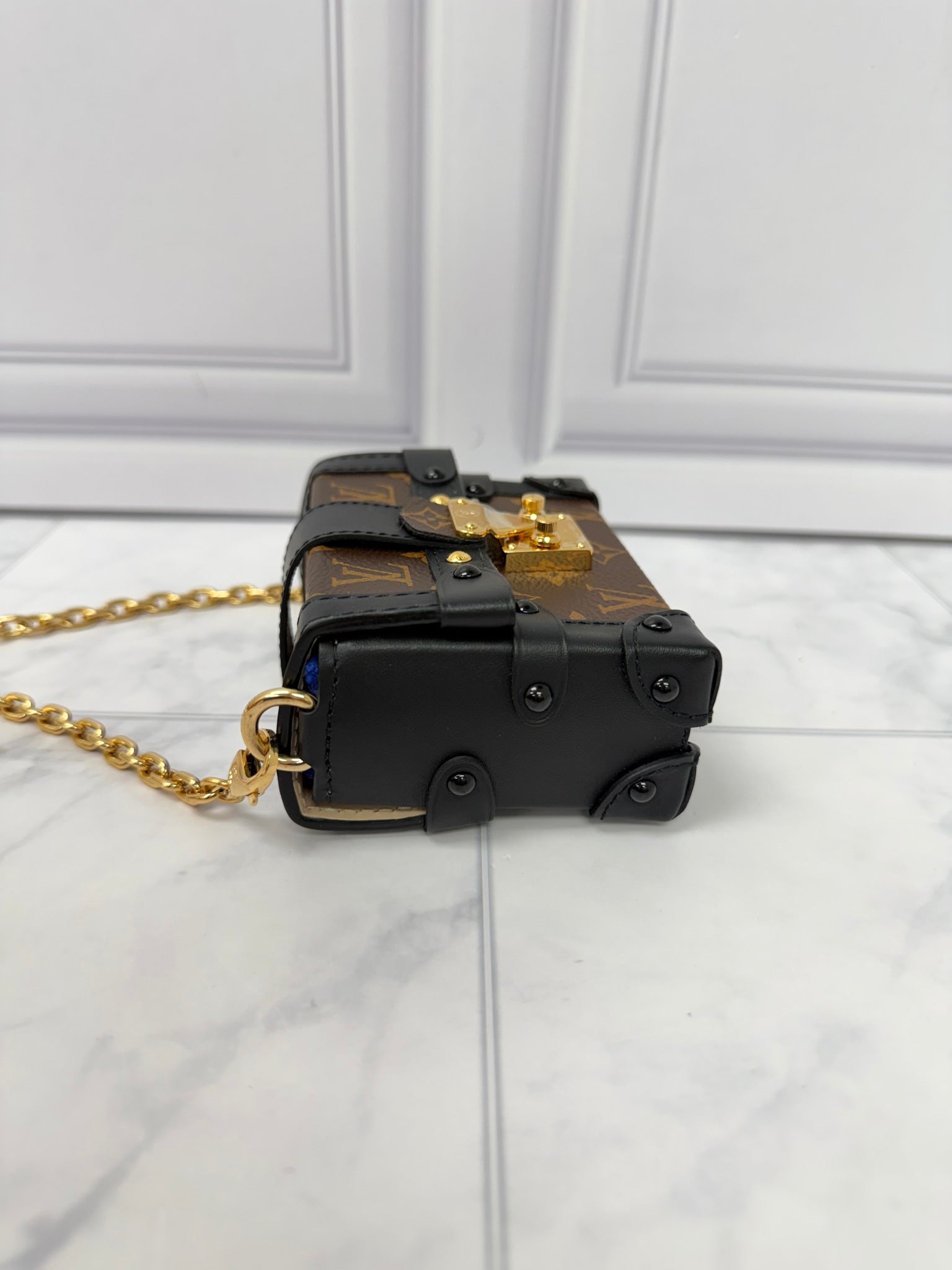 LIKE NEW - Louis Vuitton Monogram Essential Trunk NM Crossbody 