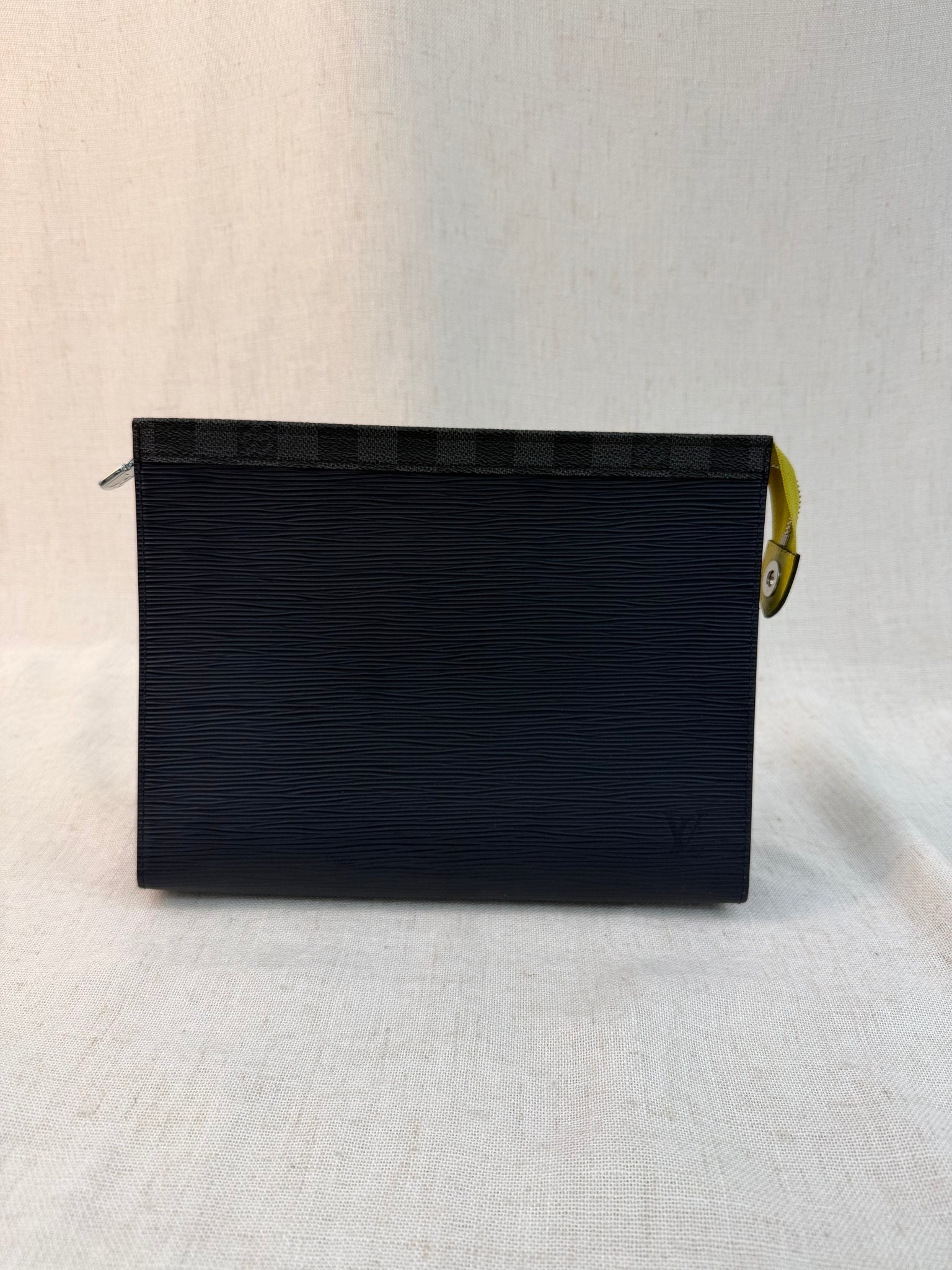 Louis Vuitton Navy Epi Water Ripple Discovery Pouch