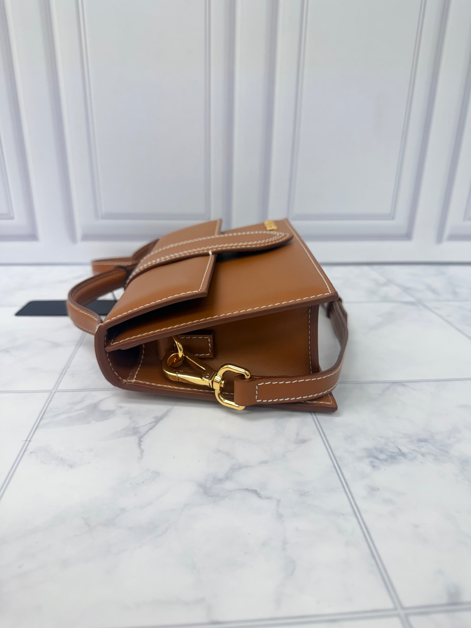 BRAND NEW - Jacquemus Light Brown Leather Le Grand Bambino 2Way Handbag