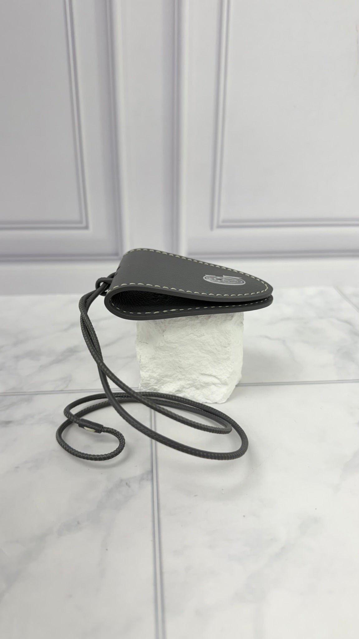 BRAND NEW - Goyard Grey Leather Bag Clip 