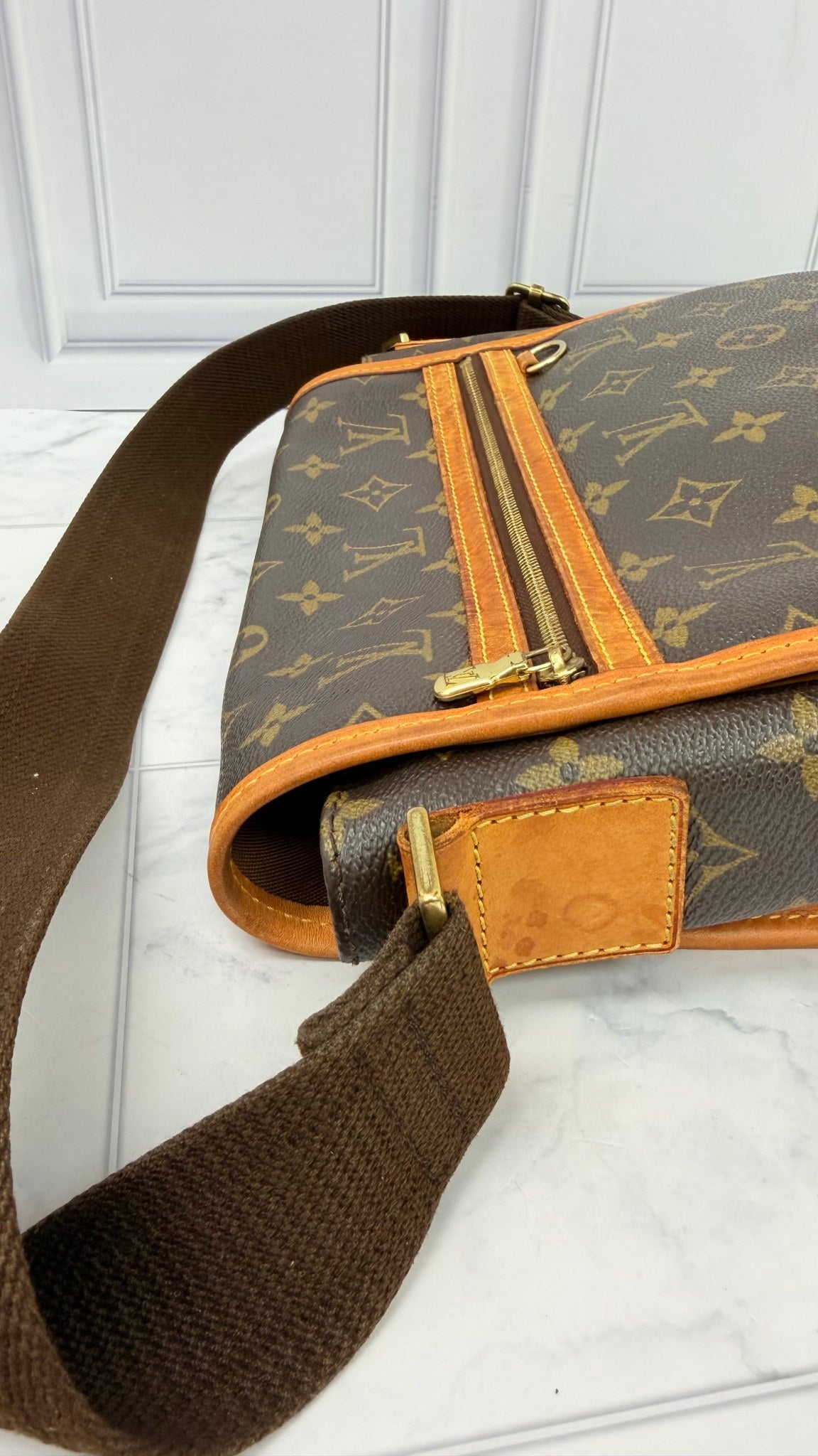 Louis Vuitton Monogram Bosphore Messenger Crossbody Bag 