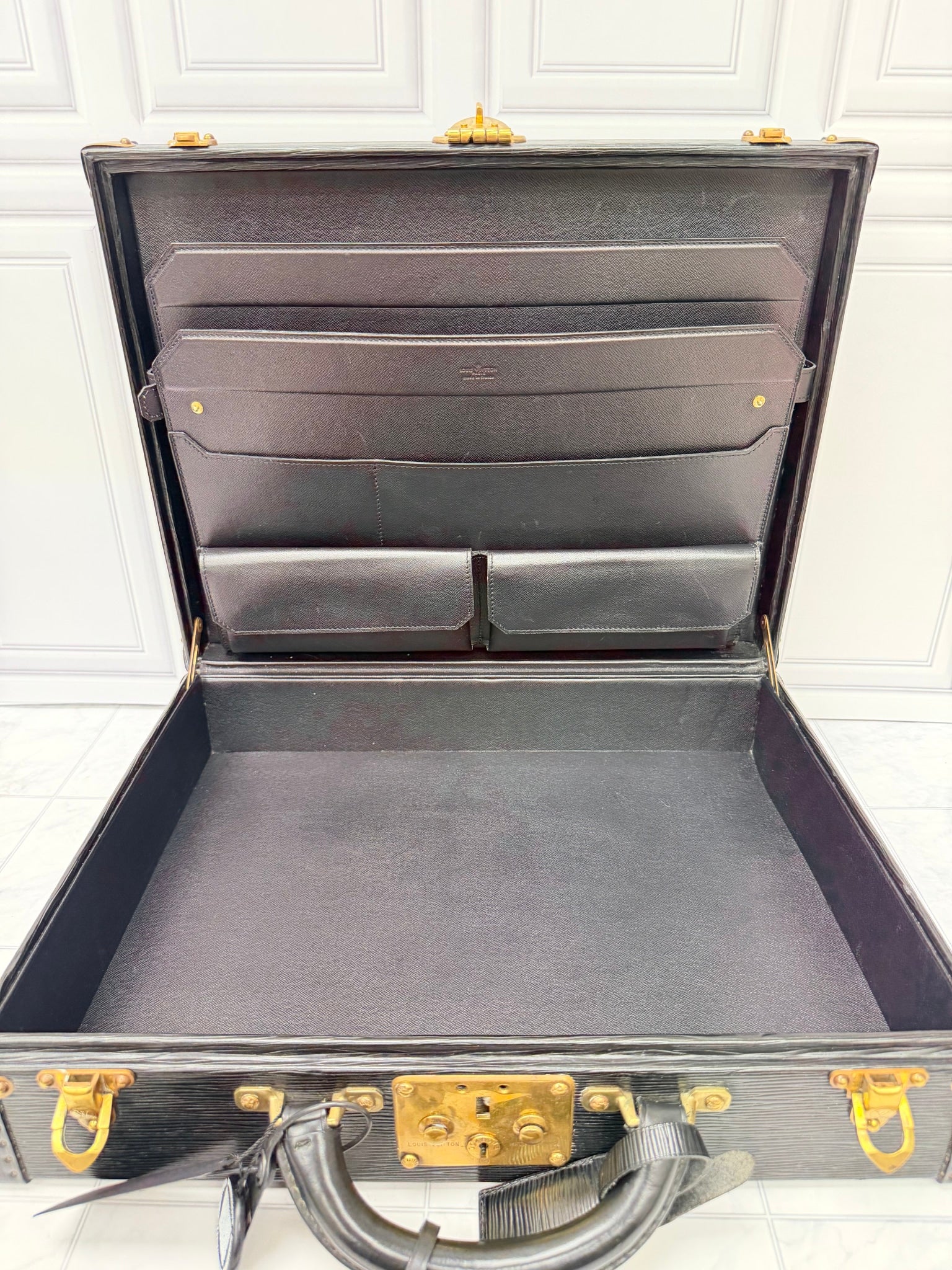 Louis Vuitton Black Epi Leather President Briefcase 