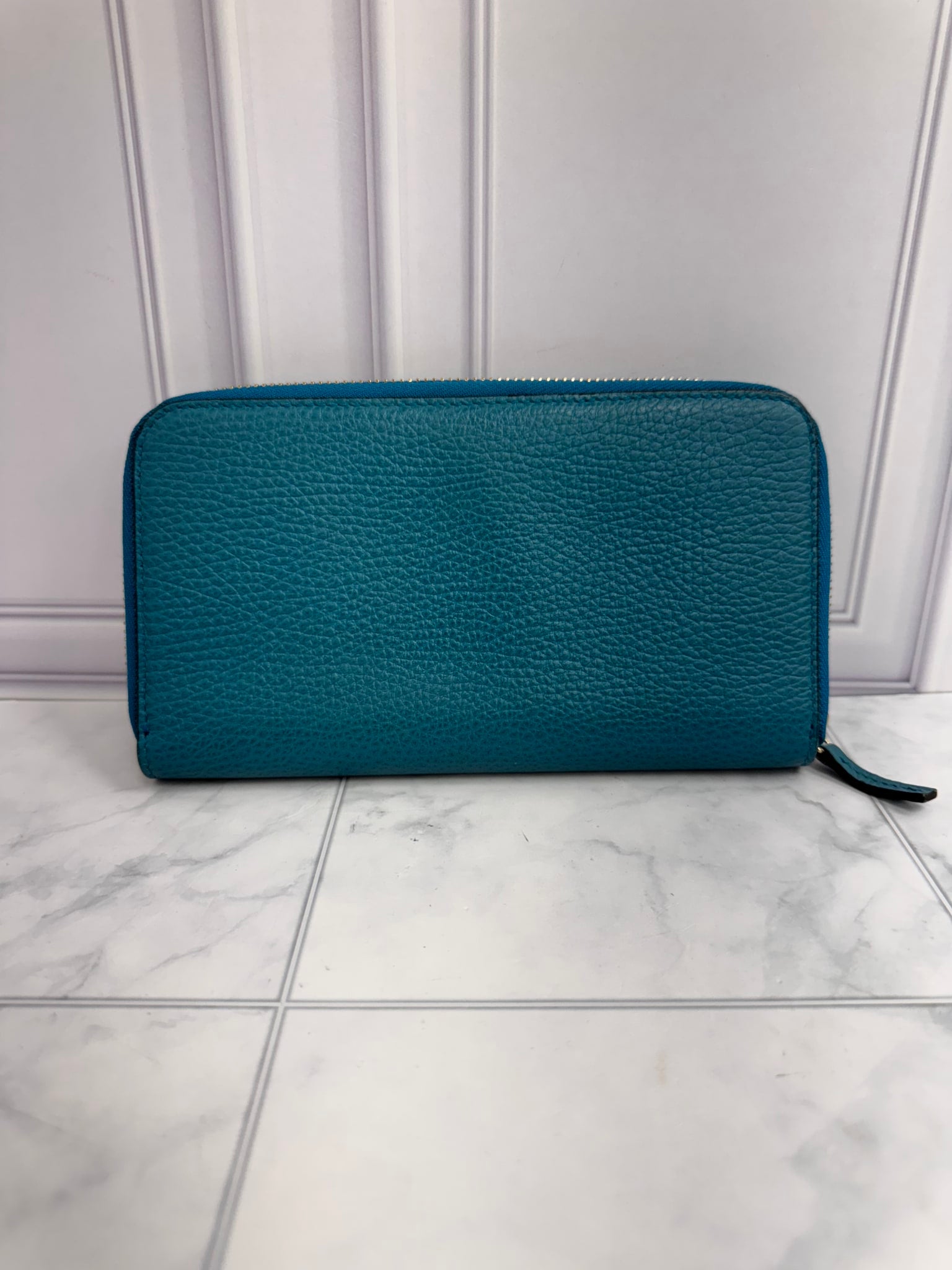 Gucci Teal Grained Leather Zippy Wallet