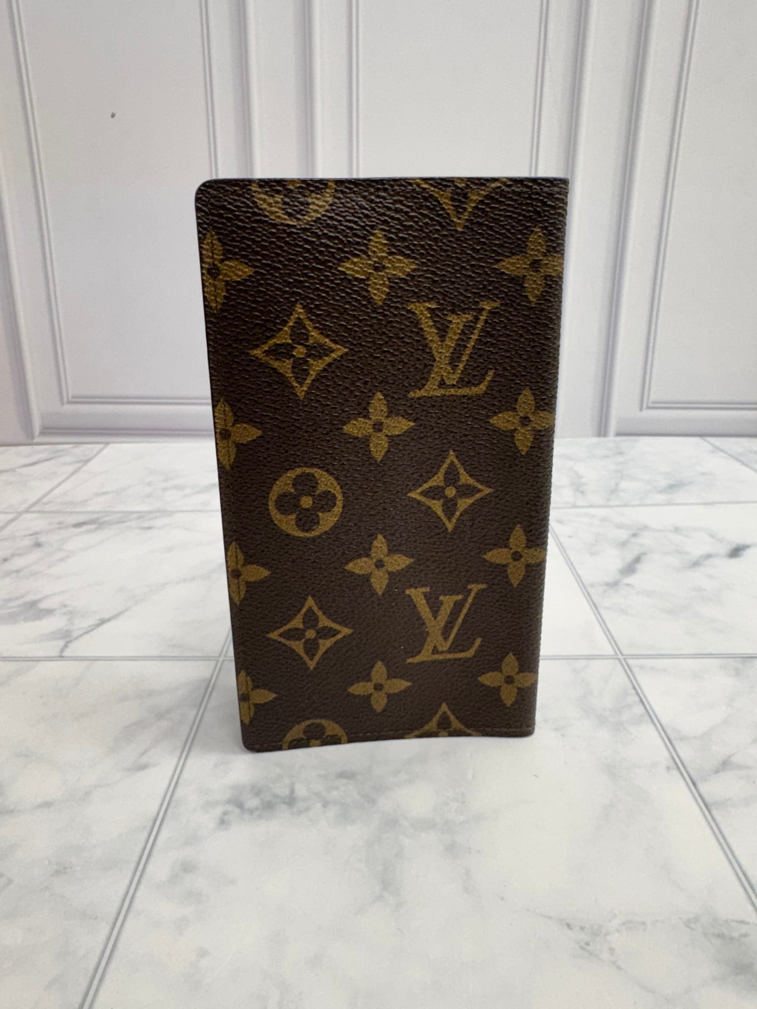 Louis Vuitton Monogram Checkbook Cover