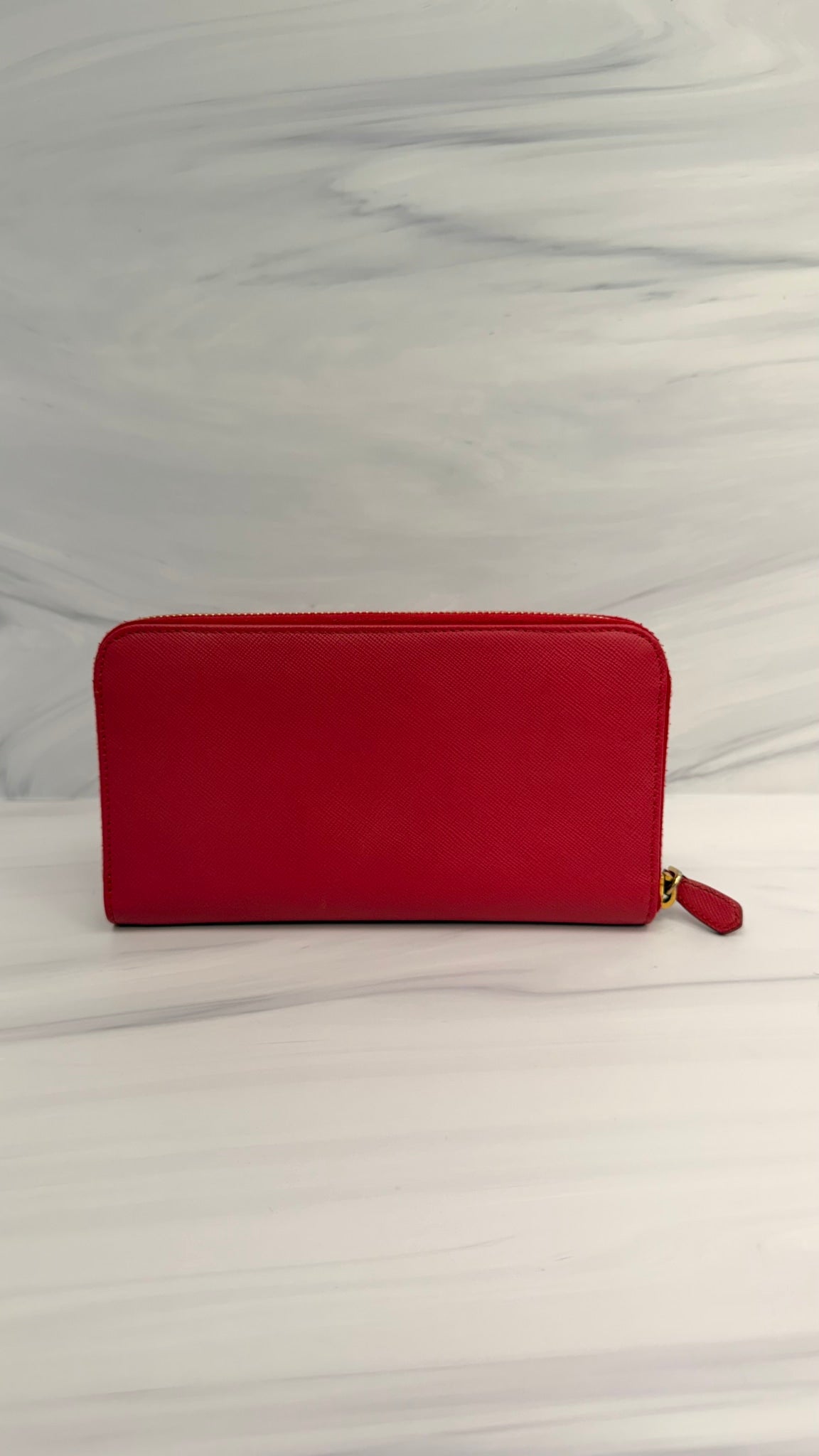 LIKE NEW - Prada Pink Saffiano Leather Zippy Wallet
