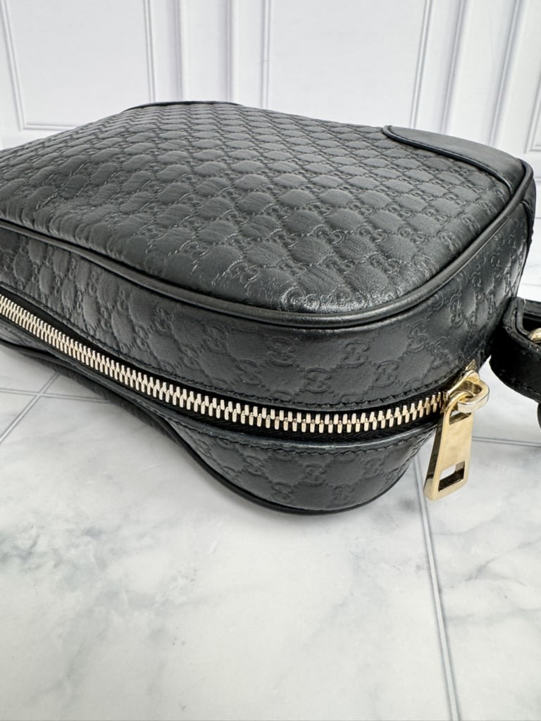 Gucci Black Microguccissima Leather Bree Messenger Mini Shoulder Bag