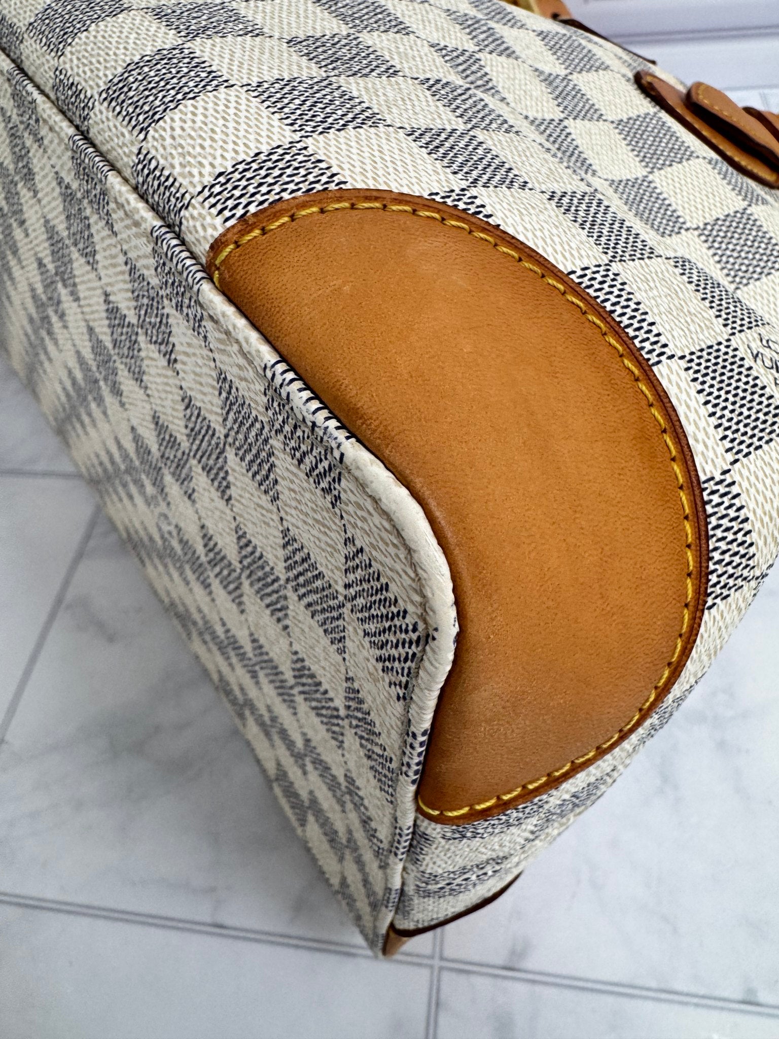 Louis Vuitton Damier Azur Hampstead Tote Bag MM