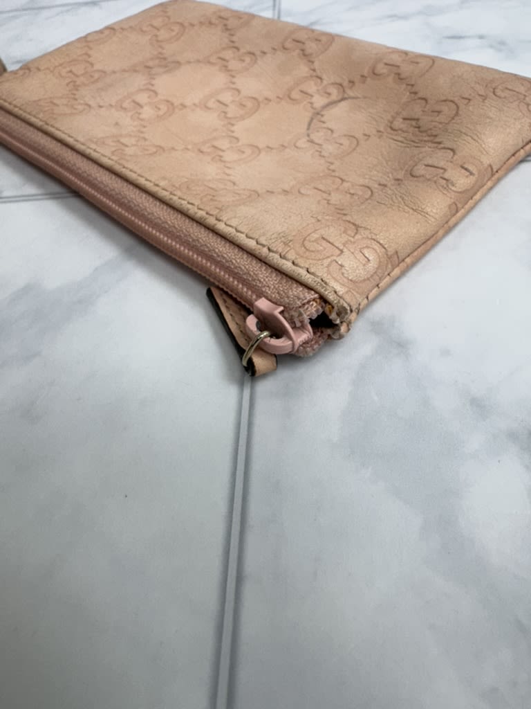 Gucci Pink Guccissima Embossed Leather Zip Pouch