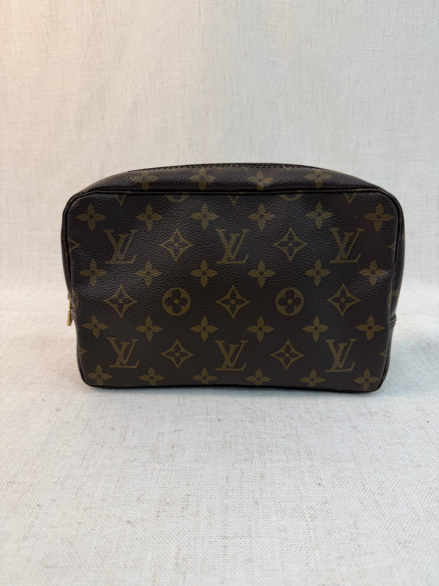 Louis Vuitton Monogram Trousse 23 Pouch