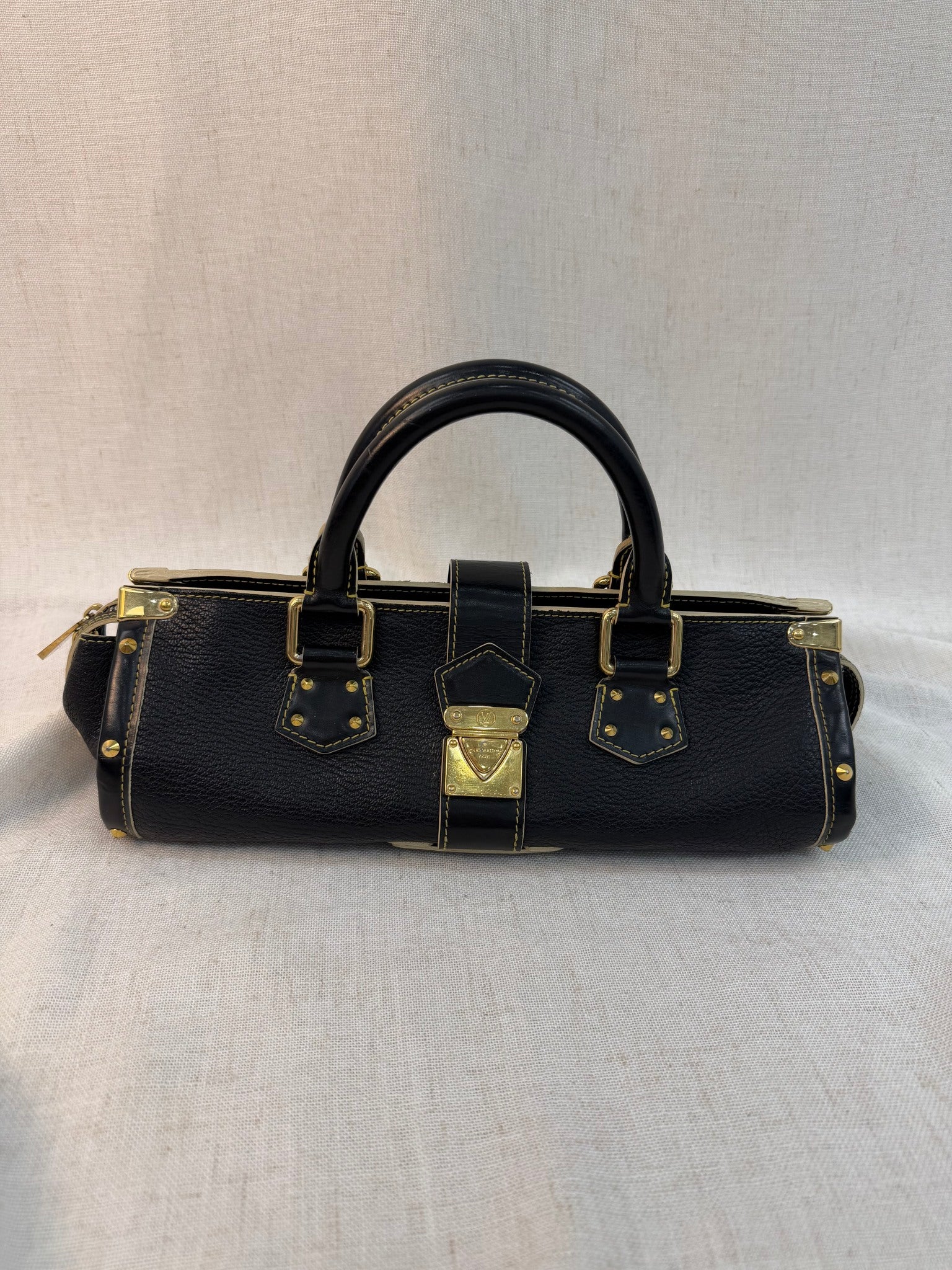 Louis Vuitton Black Leather Suhali L'Epanoui PM Bag