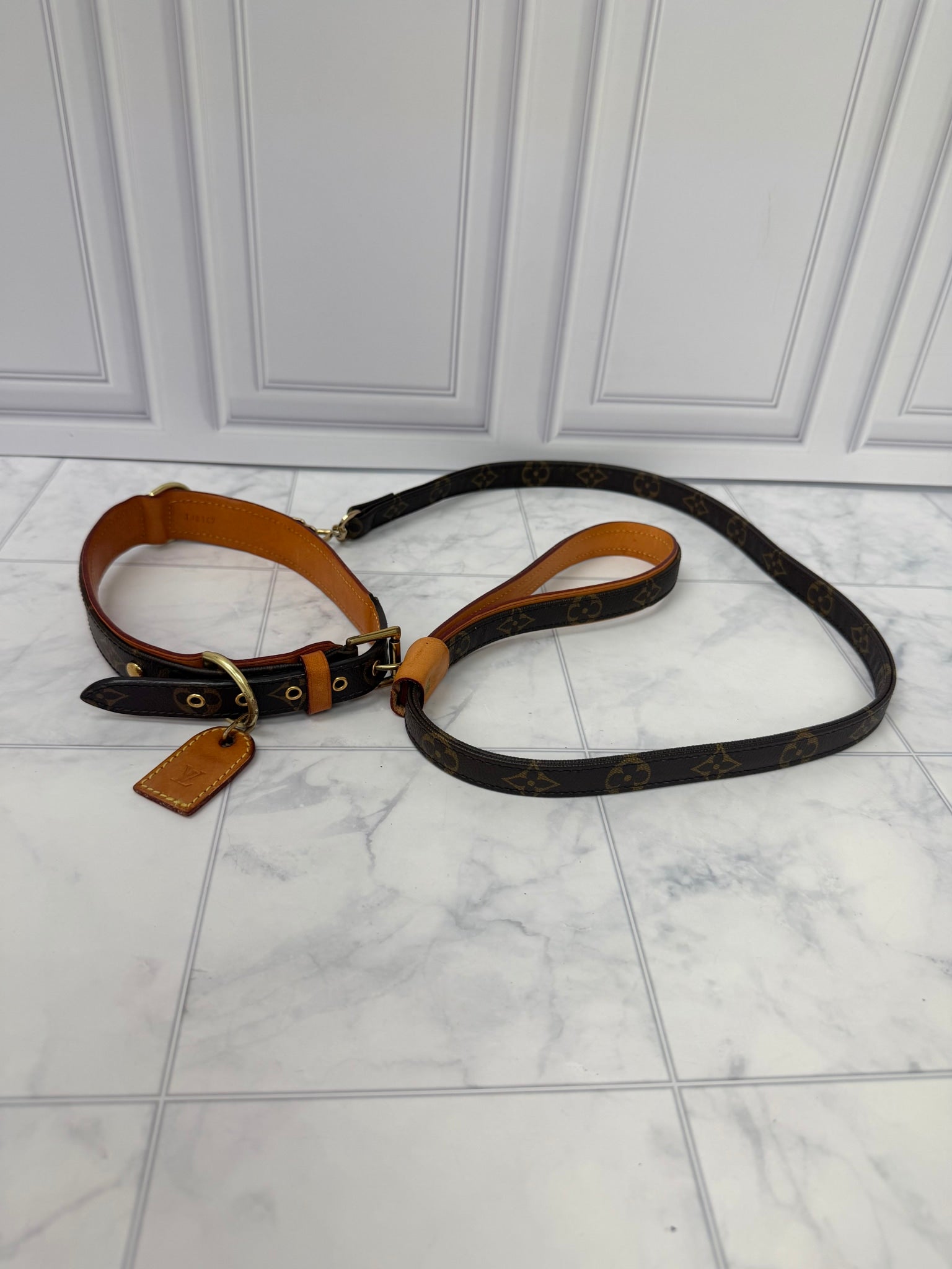 Louis Vuitton Monogram Dog Leash And Collar 