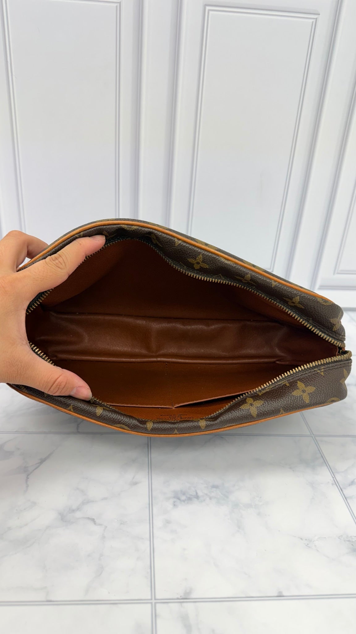 Louis Vuitton Monogram Compiegne 28 Clutch 