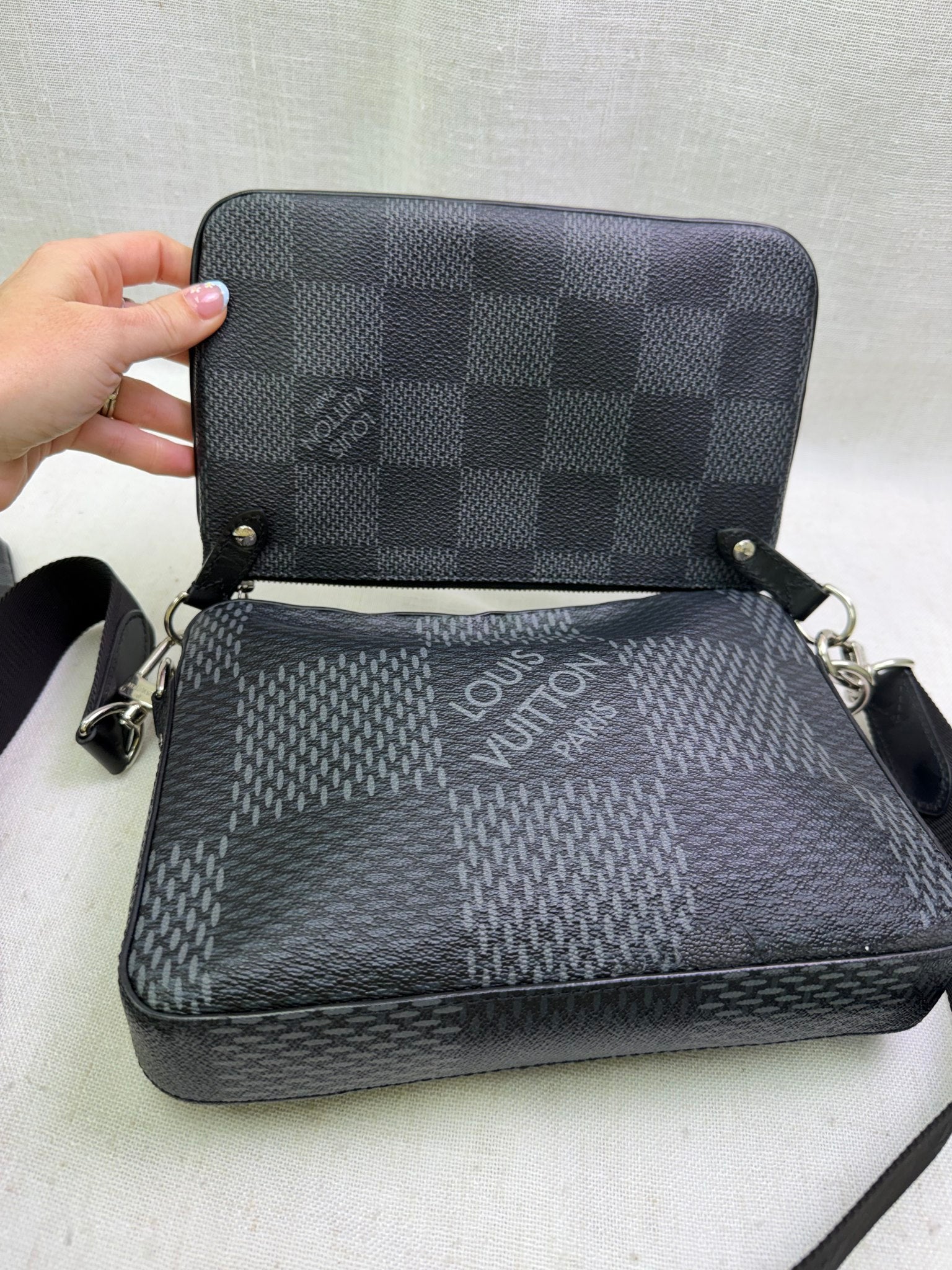 Louis Vuitton Damier Graphite Trio Messenger Bag