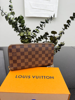 Louis Vuitton Damier Ebene Organizer Zippy Wallet