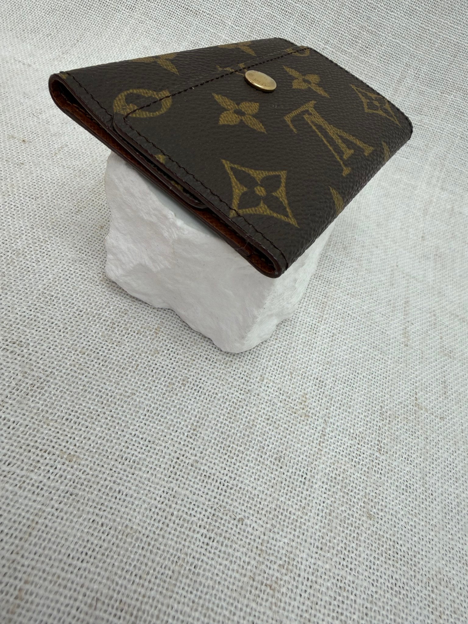 Louis Vuitton Monogram 6 Key Ring Case