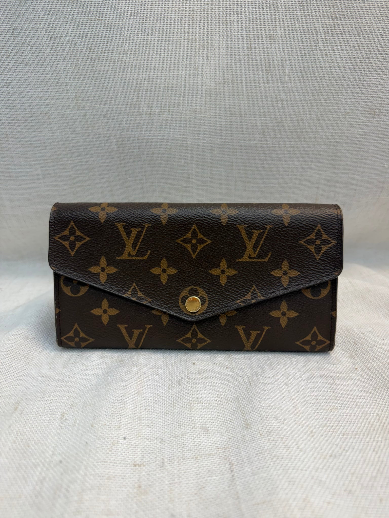 Louis Vuitton Monogram Sarah Wallet
