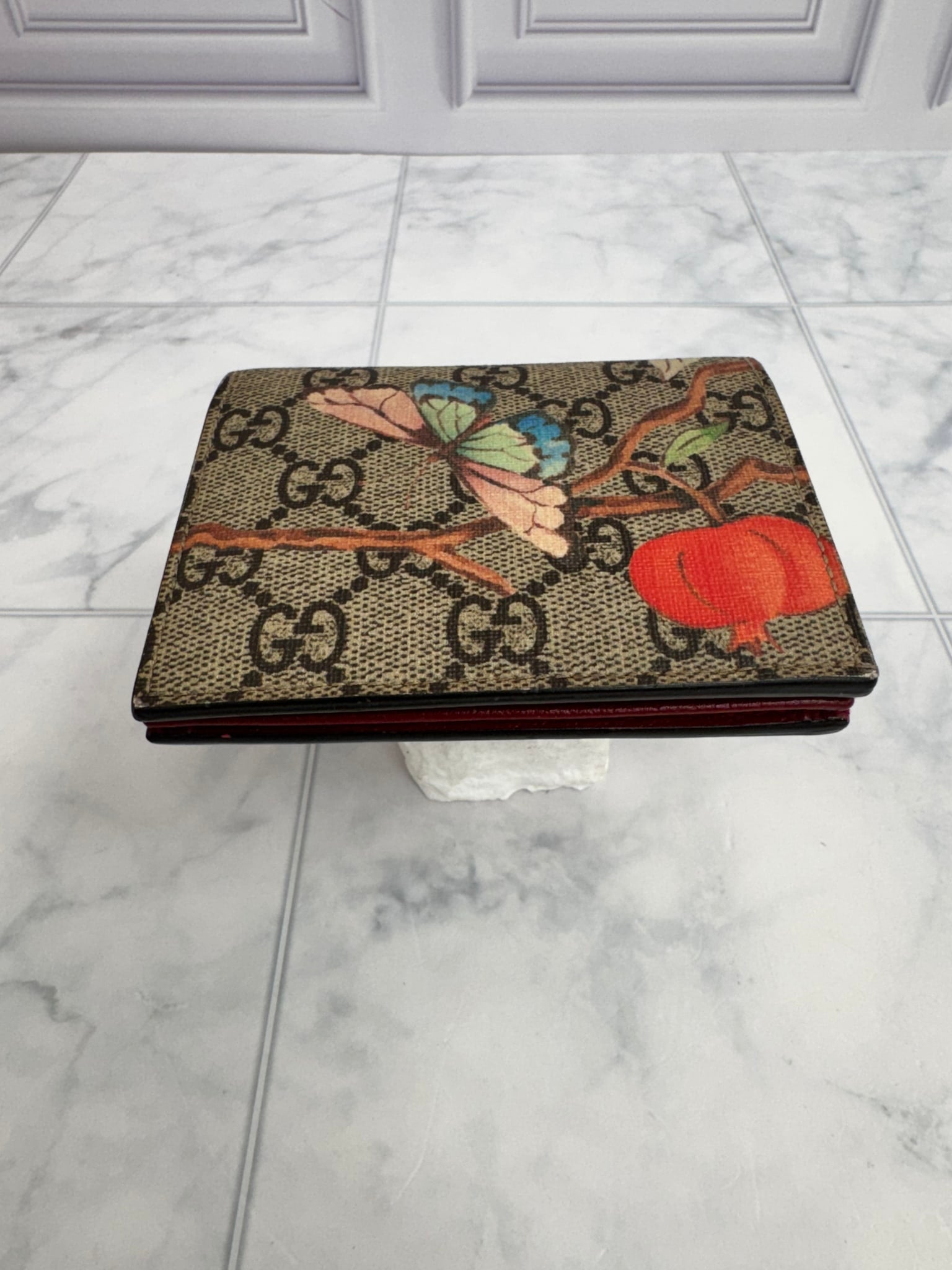 Gucci GG Supreme Tian Bifold Card Case