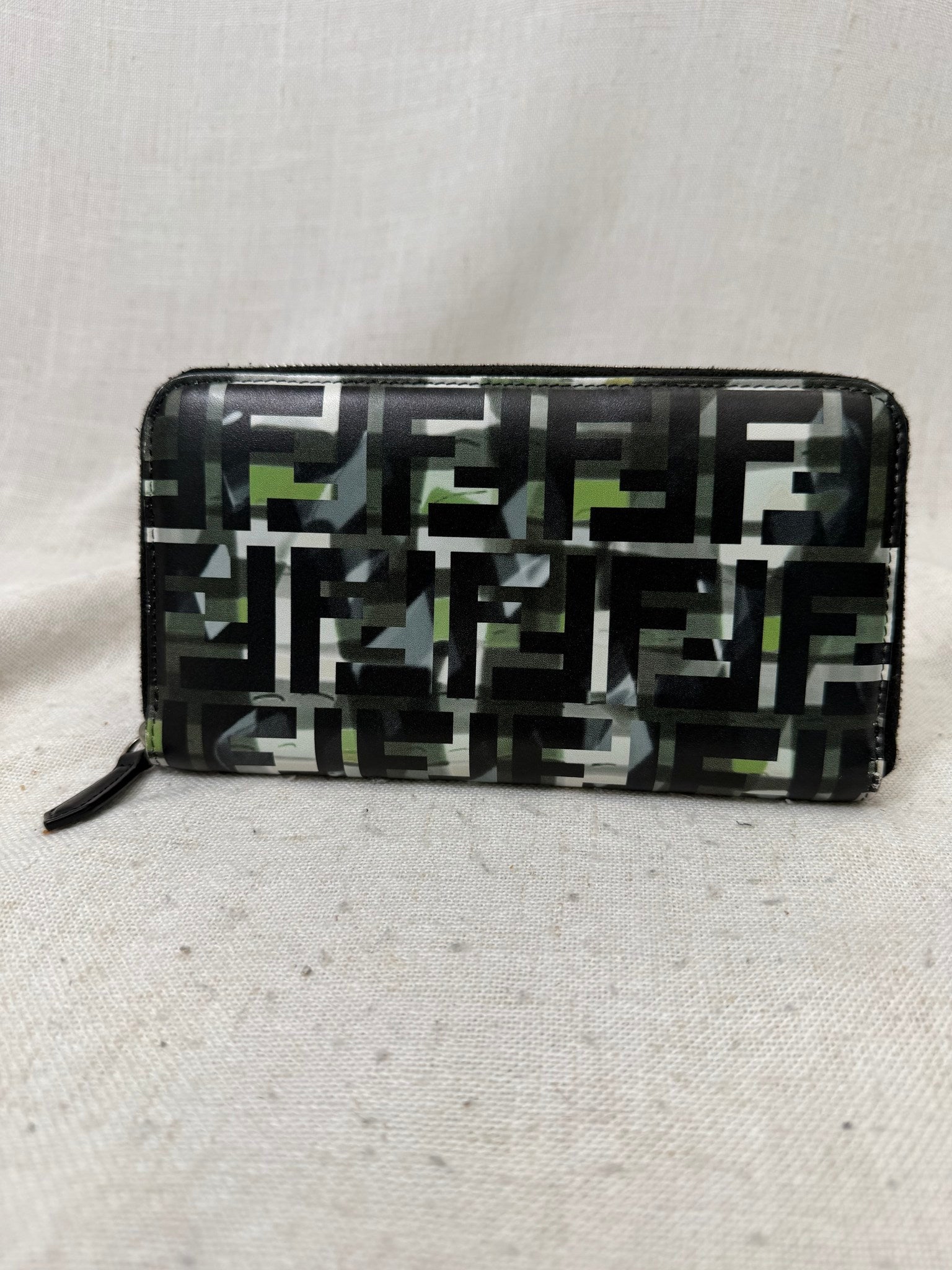 Fendi Black And Green Camo Forever Fendi Zippy Wallet 