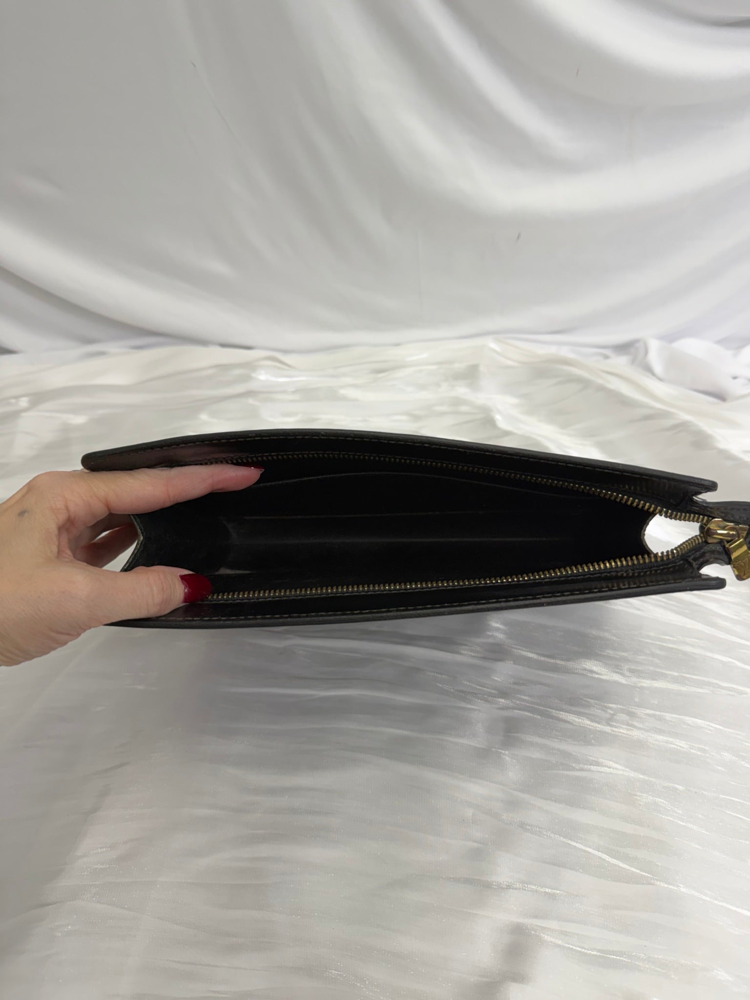 Louis Vuitton Black Epi Pochette Homme Clutch