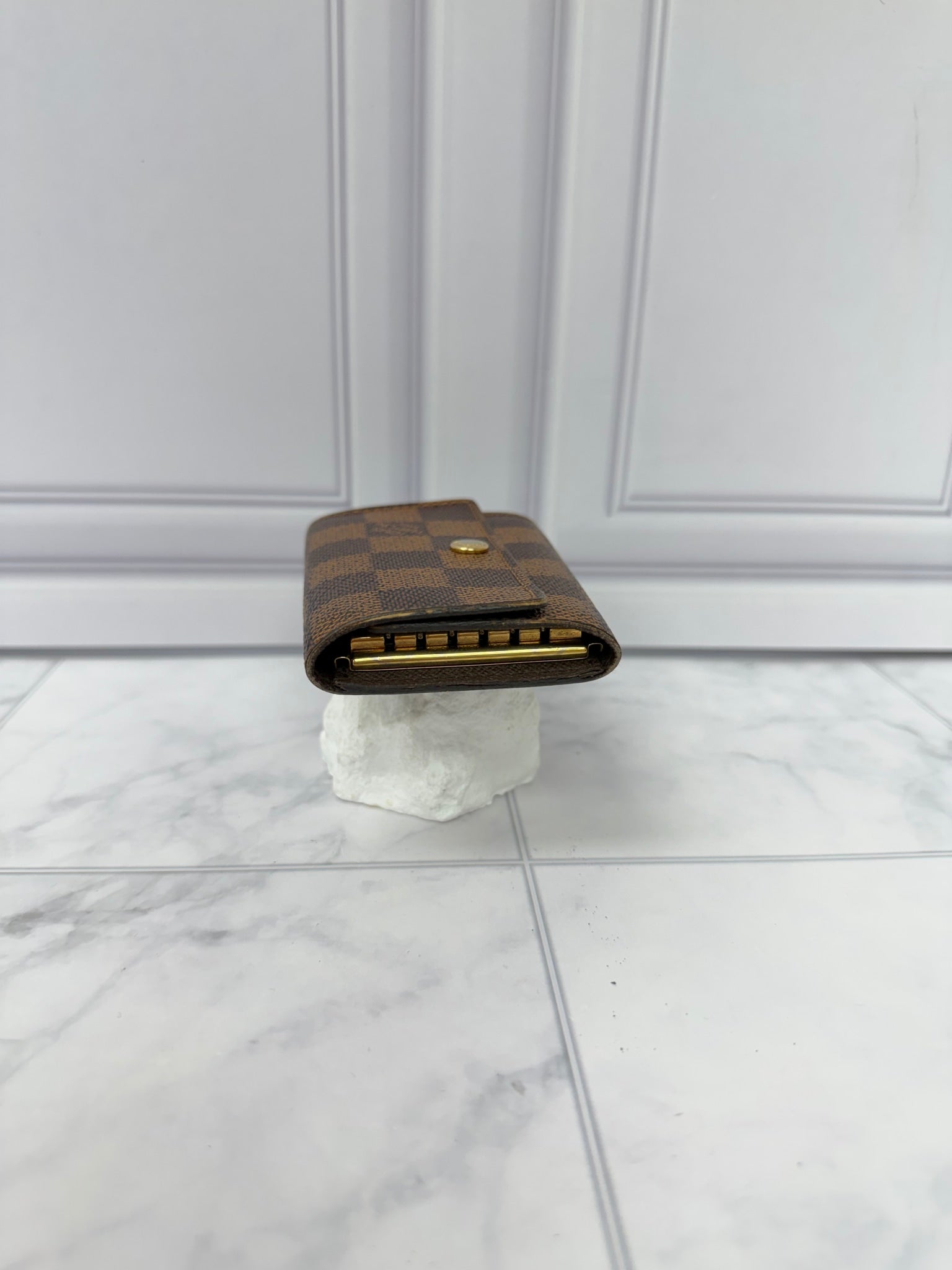 Louis Vuitton Damier Ebene 6 Key Holder 