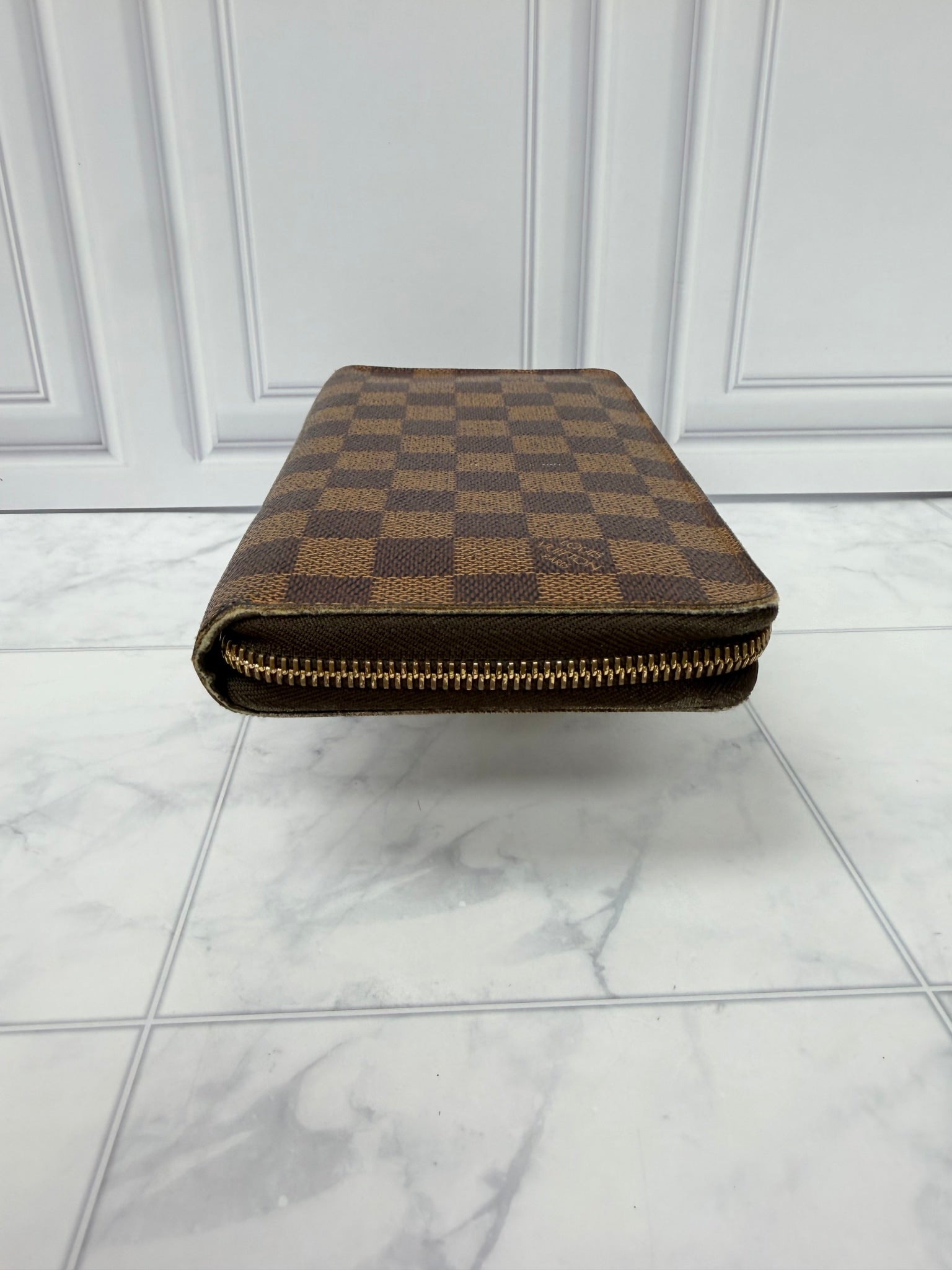 Louis Vuitton Damier Ebene Organizer Zippy Wallet 
