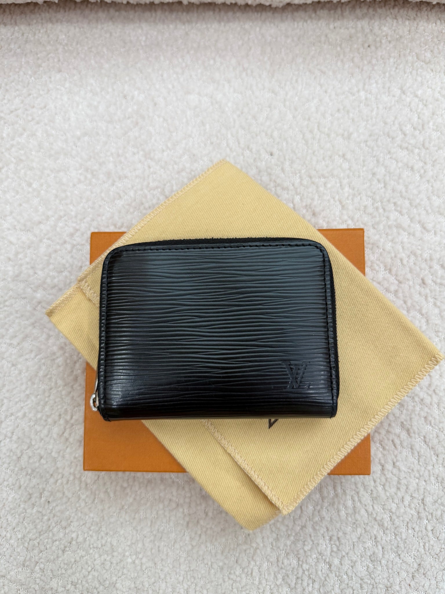 Louis Vuitton Black Epi Zippy Compact Wallet  