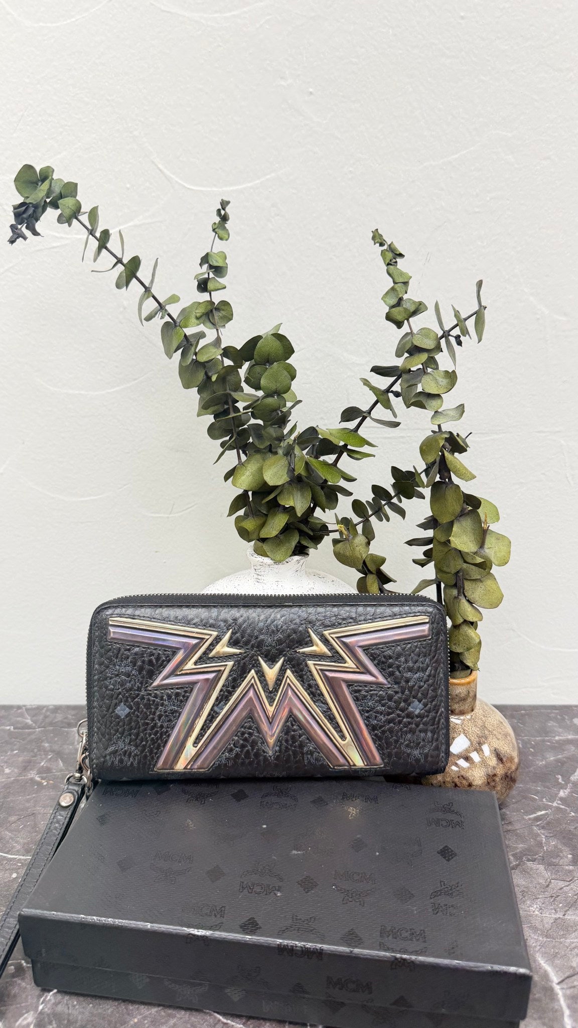 MCM Black Visetos Leather Lightning Zippy Wallet