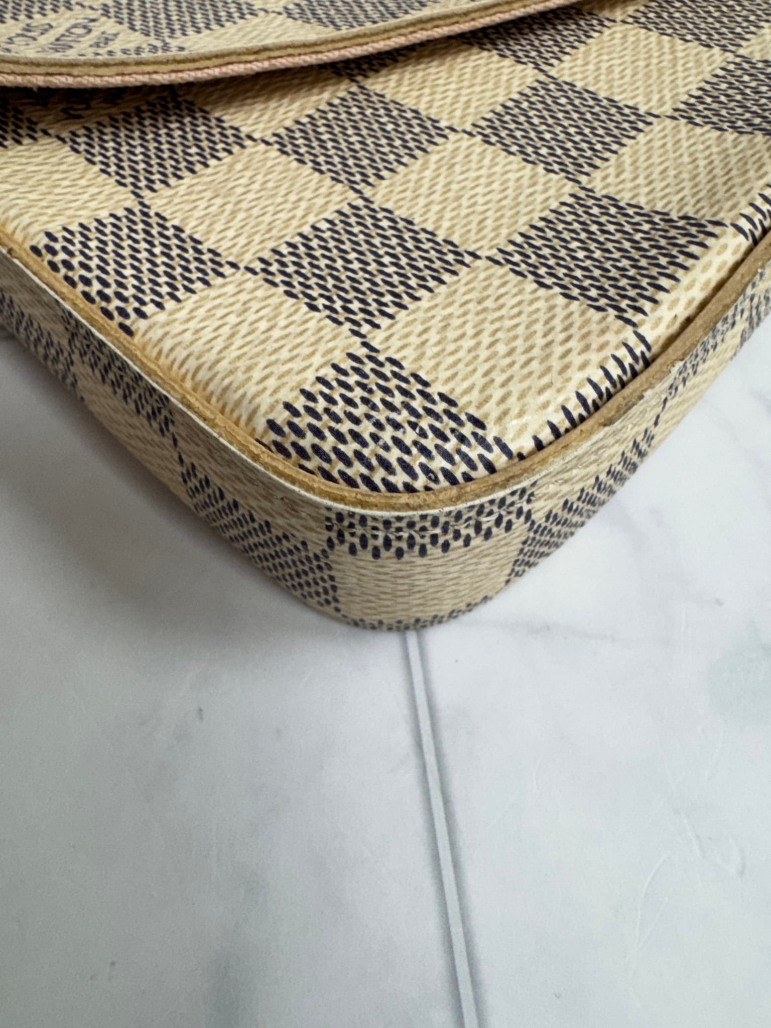 Louis Vuitton Damier Azur Felicie Pochette