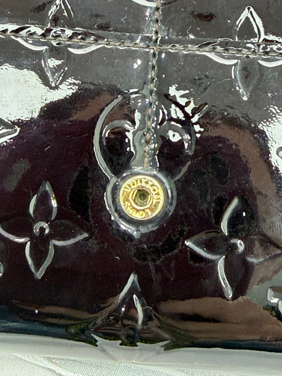 https://res.cloudinary.com/dyql5hig8/image/upload/v1760118823/jsygibm8uzw4trylhsq8.jpg