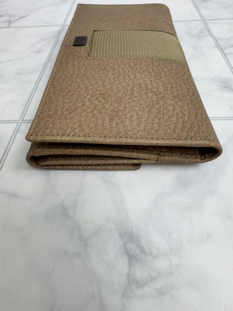 LIKE NEW - Gucci Beige Canvas And Leather Long Wallet