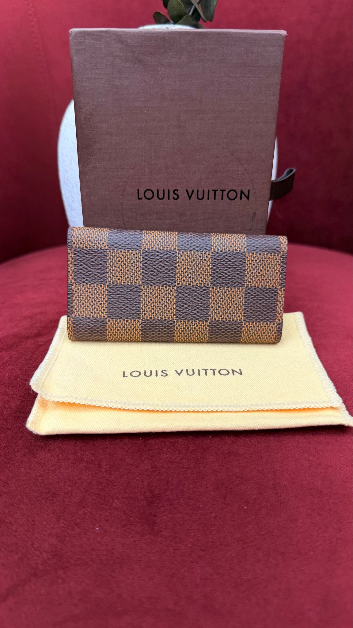 Louis Vuitton Damier Ebene 4 Key Holder