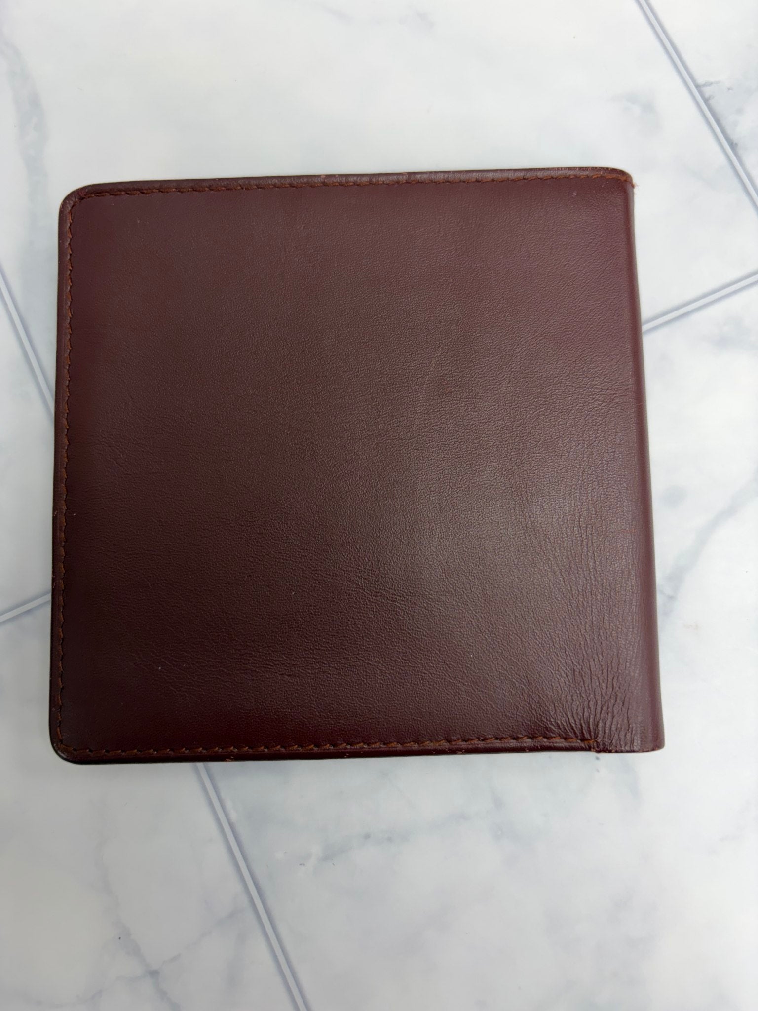 Cartier Must De Cartier Leather Bi Fold Wallet