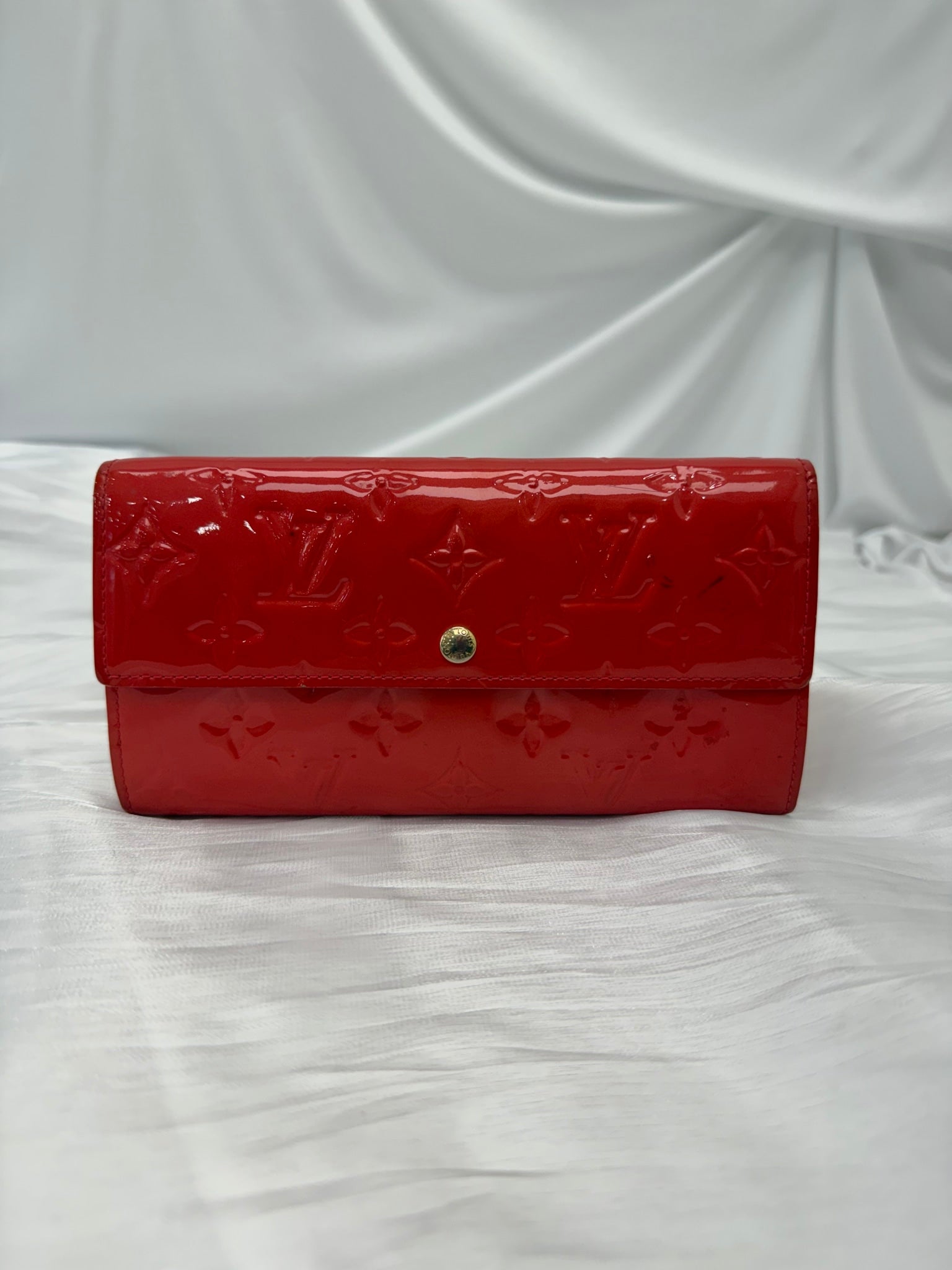 Louis Vuitton Red Vernis Sarah Wallet 