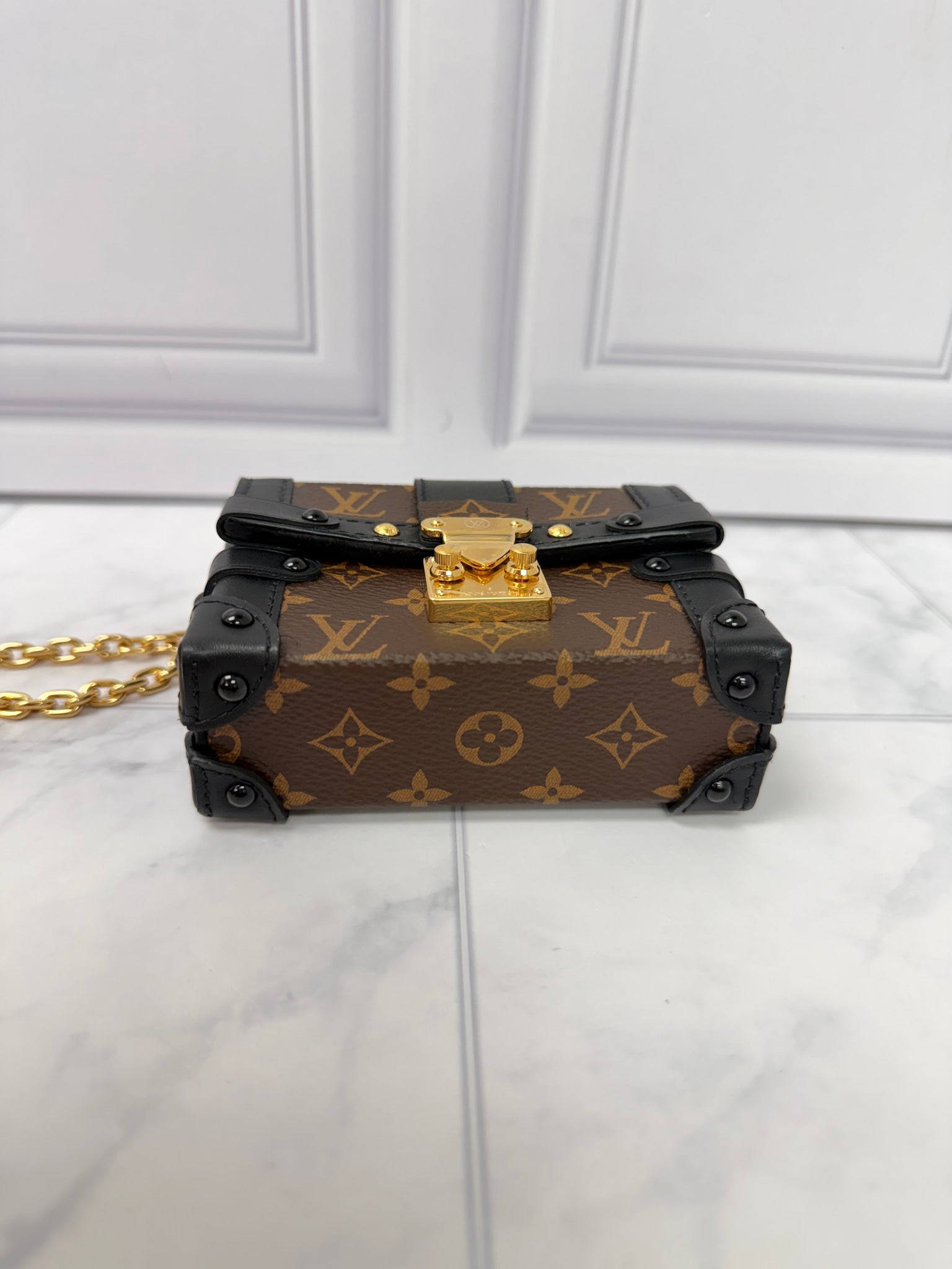 LIKE NEW - Louis Vuitton Monogram Essential Trunk NM Crossbody 