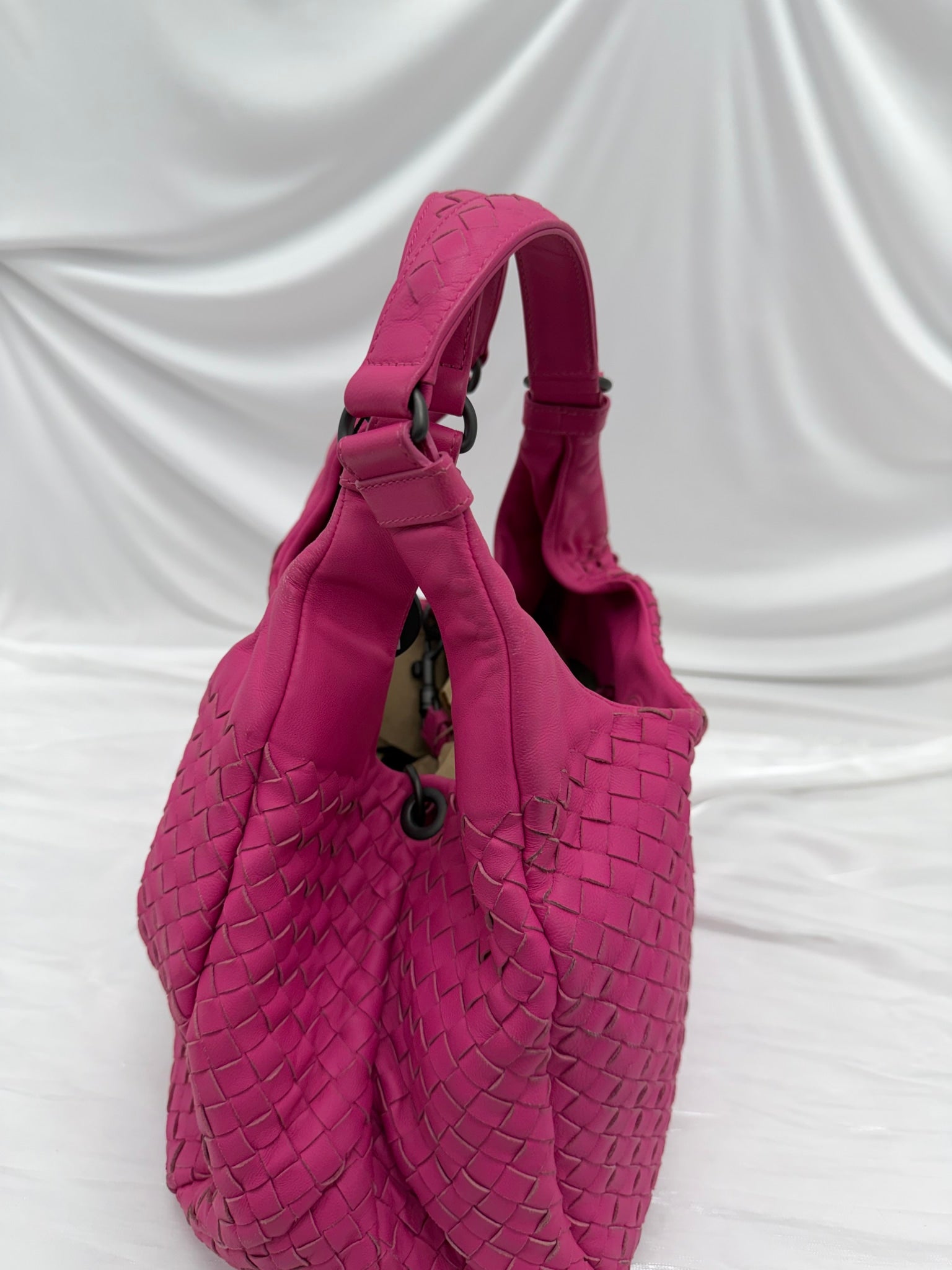Bottega Veneta Pink Intrecciato Leather Hobo Bag