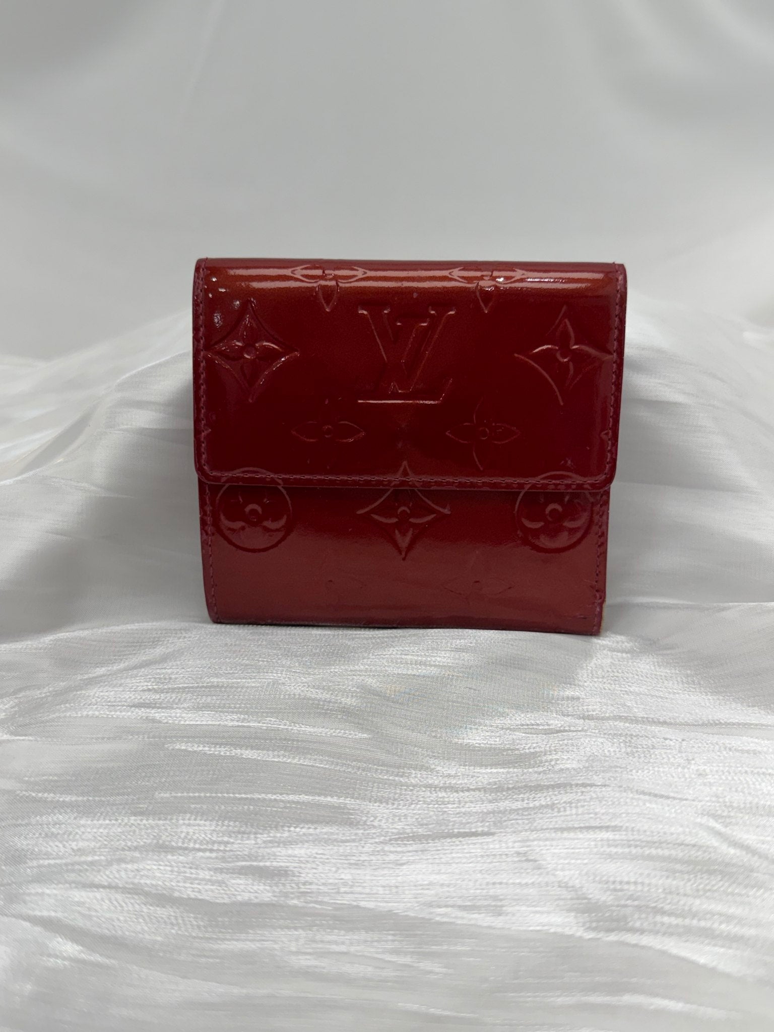 Louis Vuitton Red Vernis Elise Wallet