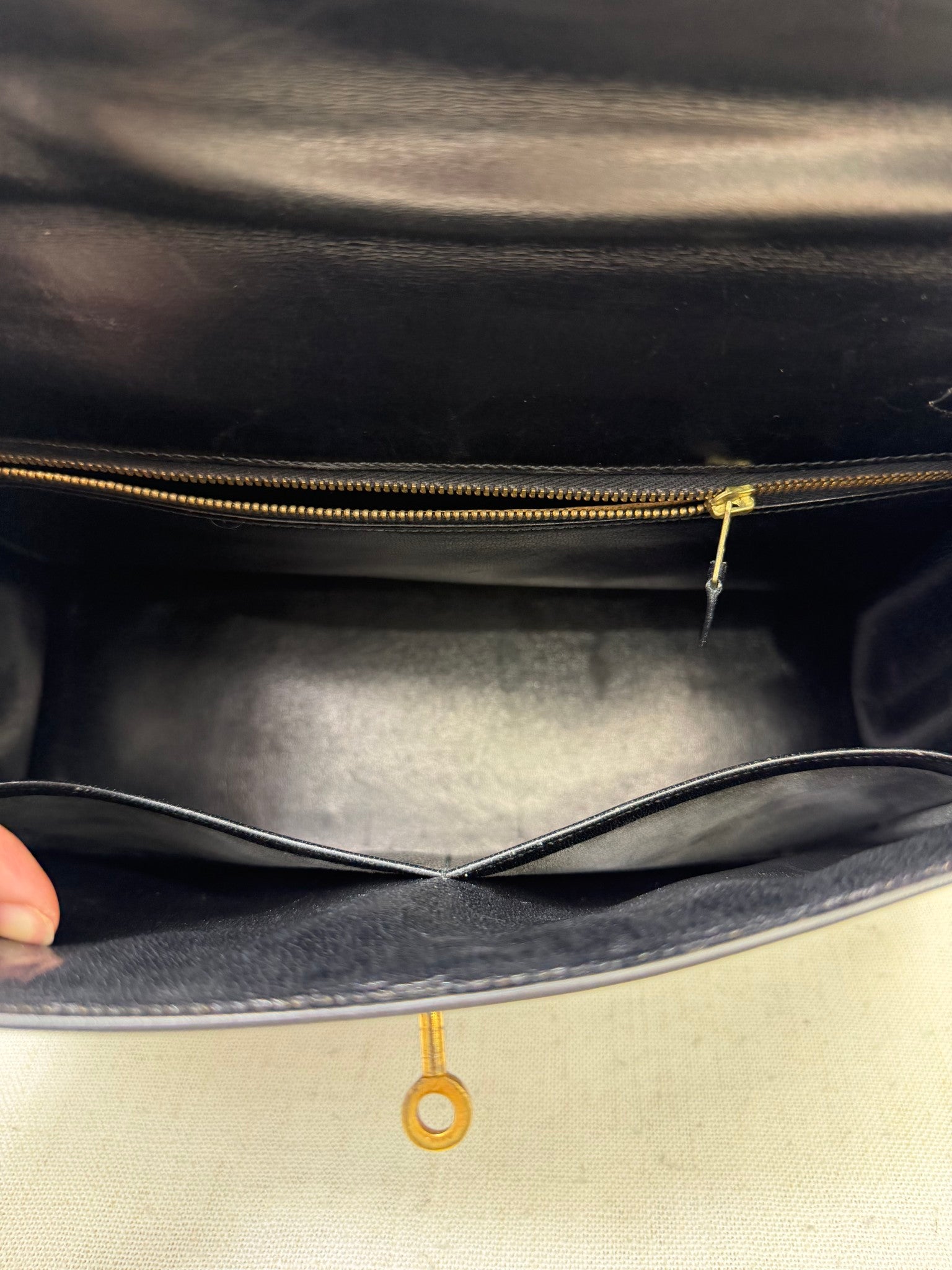 Hermes Black Box Leather Kelly 32 Handbag