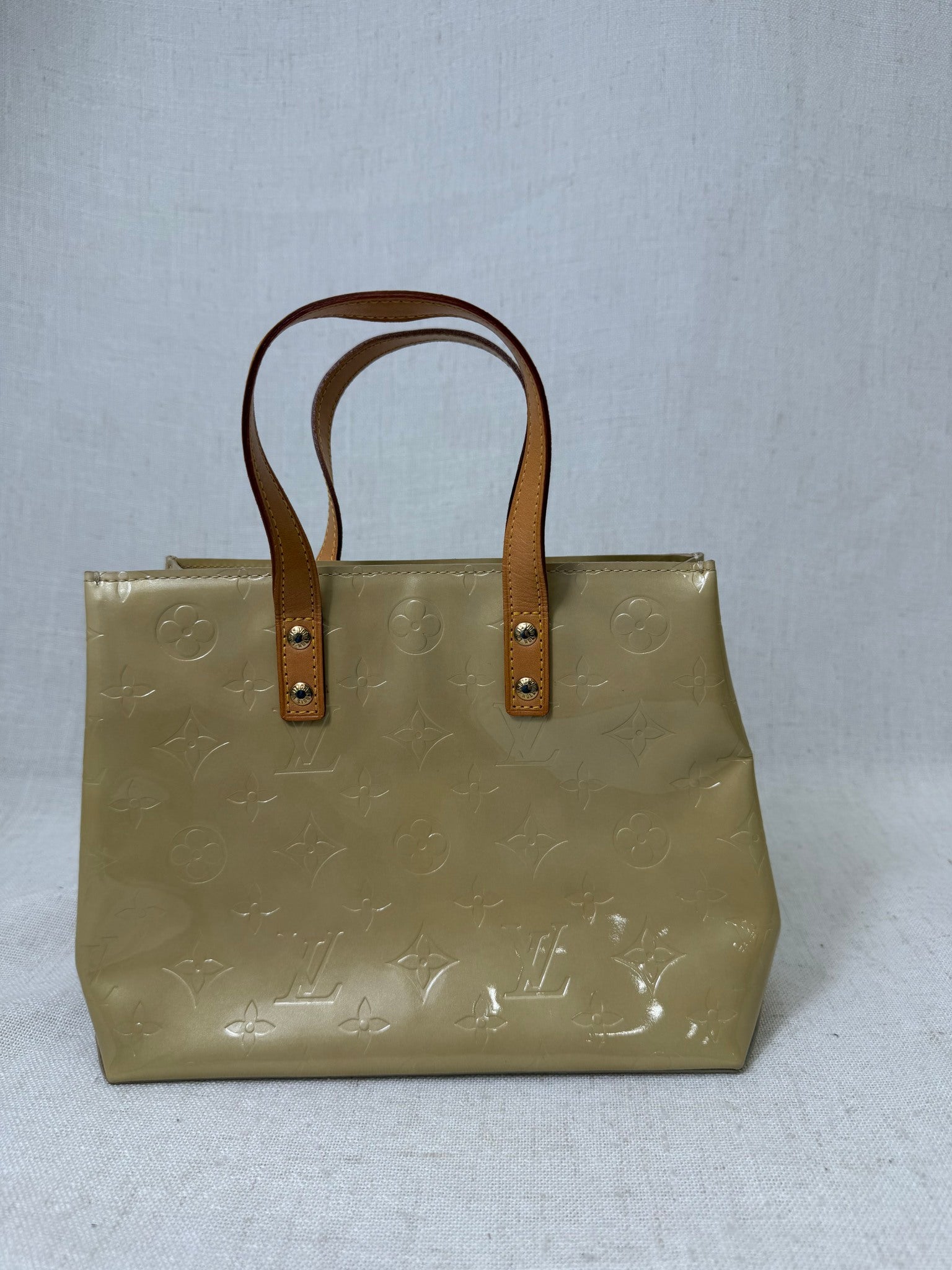 Louis Vuitton Beige Vernis Leather Reade PM Tote Bag