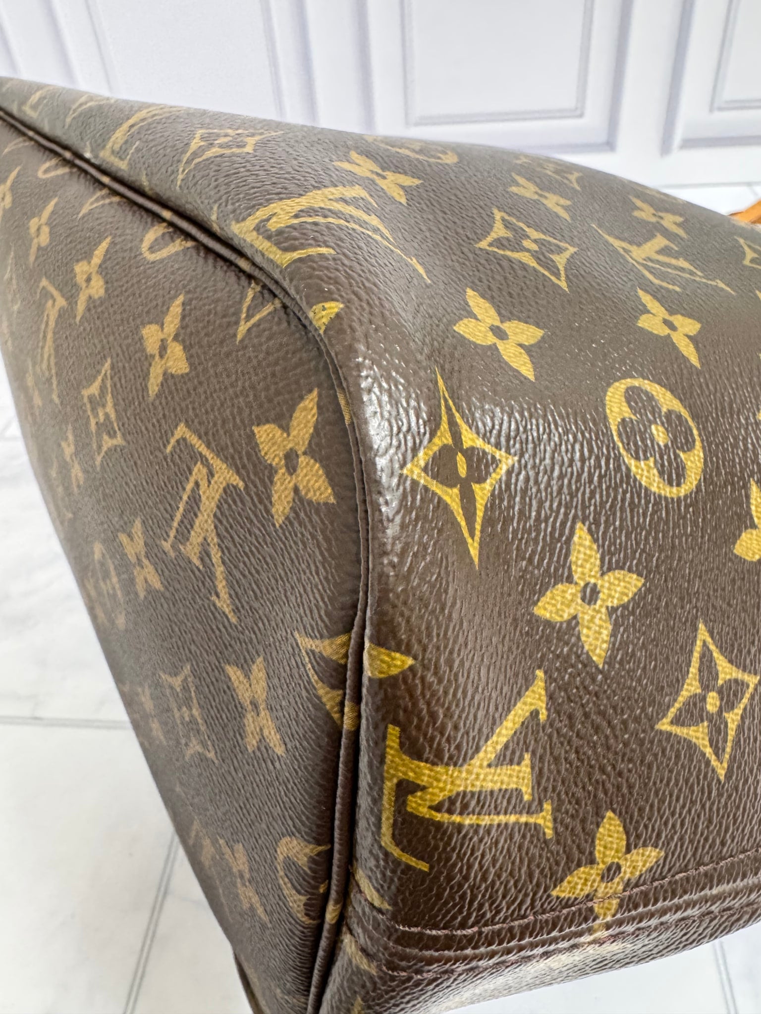 Louis Vuitton Monogram V Grenade Neverfull MM